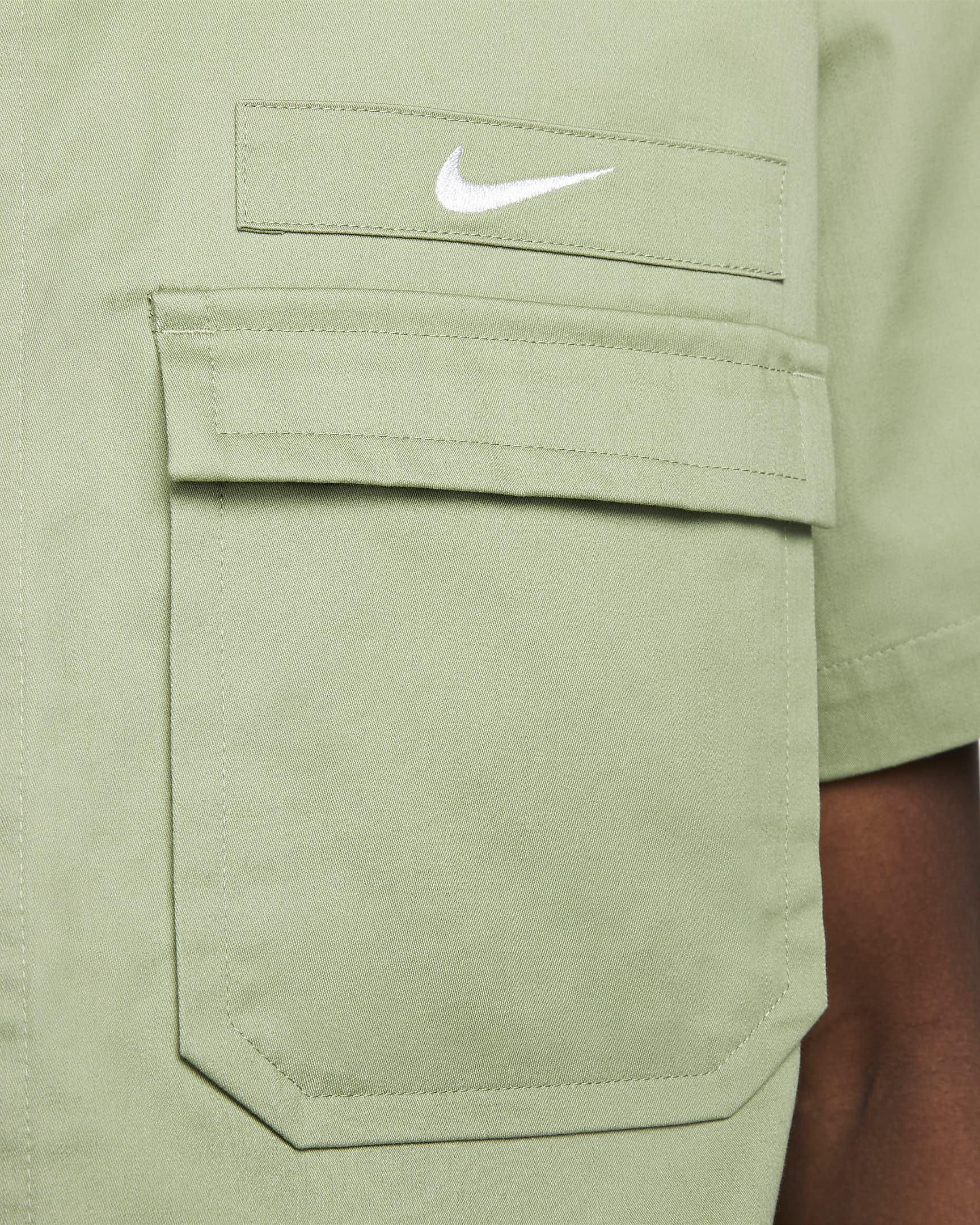 Men's Woven Military Short-Sleeve Button-Down Shirt