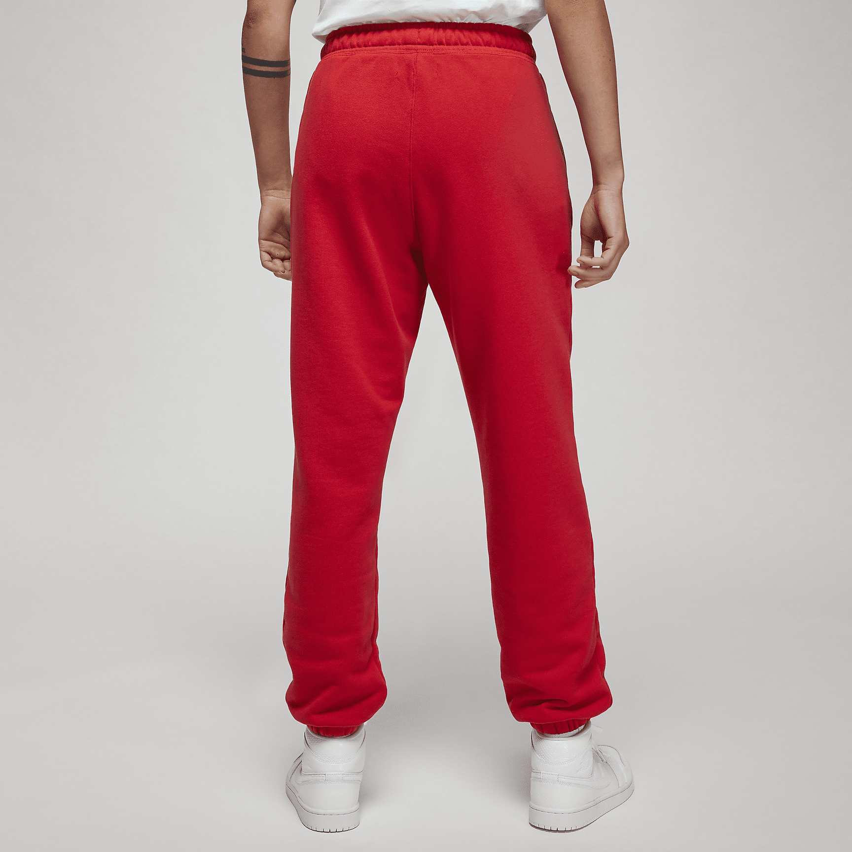 - Women's Sweatpants