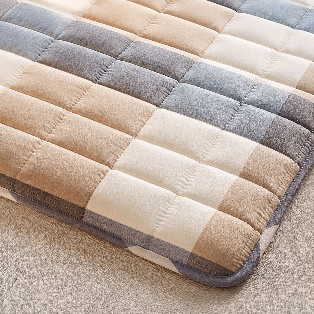Double size cotton mattress cushion for home and dormitory