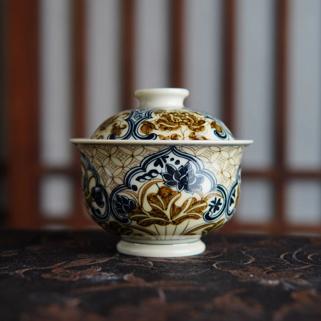 Kungfuyang Hand-Painted Underglaze Gold "Copper Coin" Lotus Gaiwan Set, product view 3