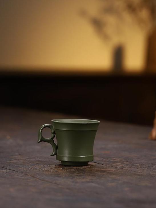 Subtle jade-like luster on the surface of high-fired Yixing green clay by Kungfuyang