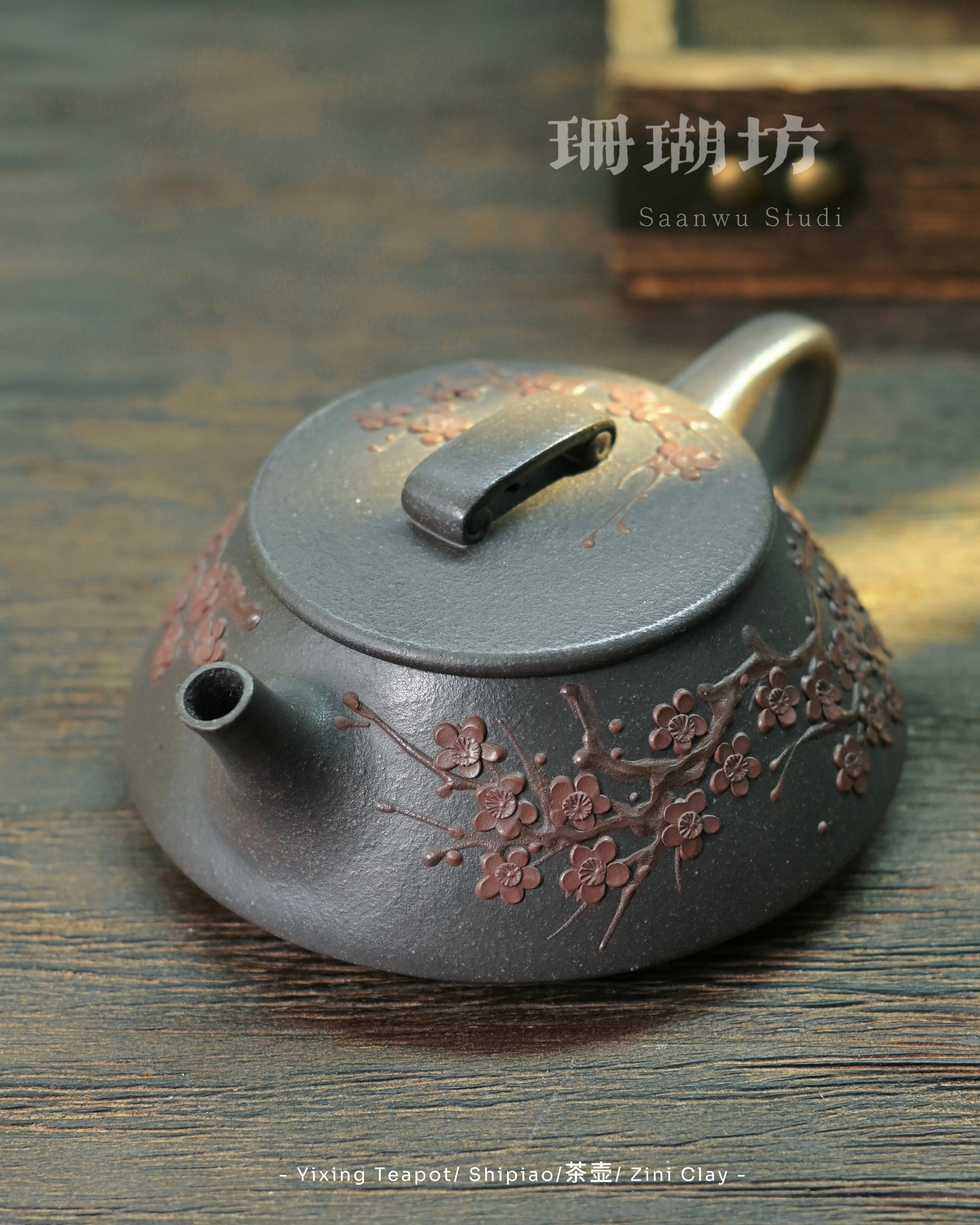 Angular Shi Piao form Yixing teapot with tapered spout by Kungfuyang