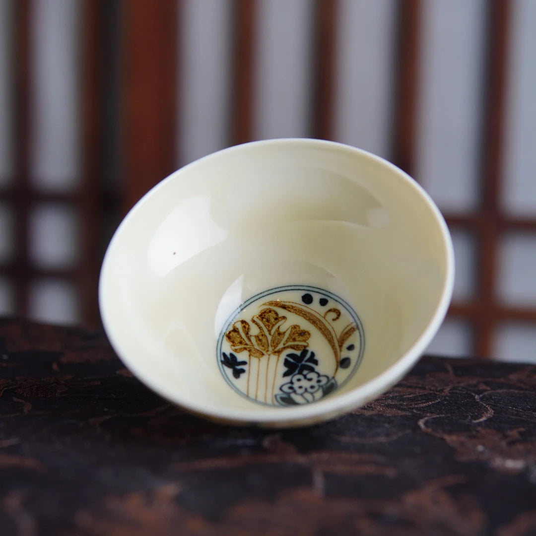 Kungfuyang Hand-Painted Underglaze Gold "Copper Coin" Lotus Gaiwan Set, product view 8