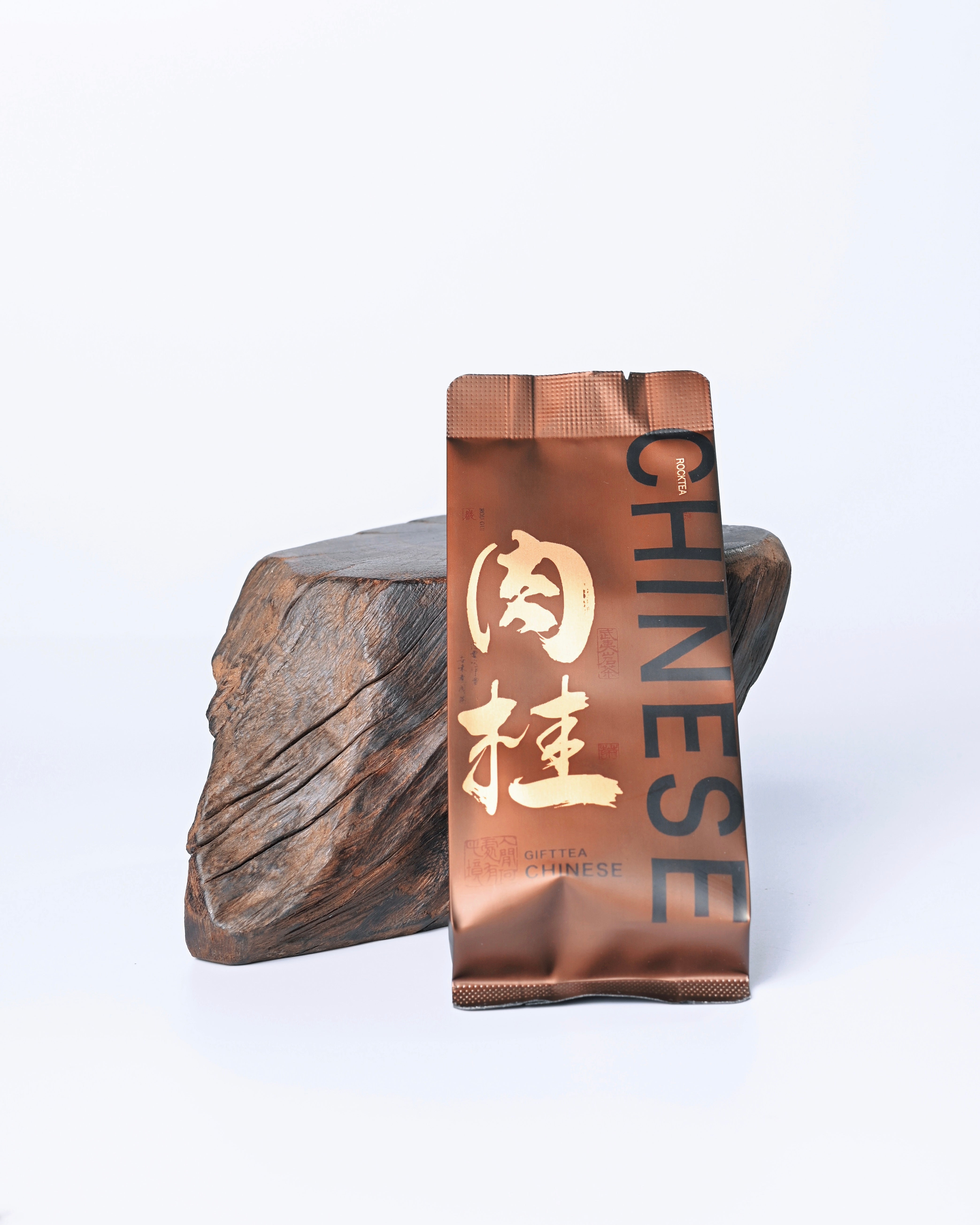 Traditional brewing of Wuyi Rougui Oolong tea in Yixing clay teapot with 95-100°C water by Kungfuyang