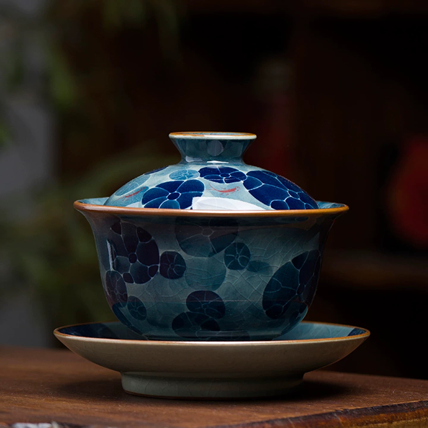 O1CN01w1hvl71MFzz6MR3J1 – Jingdezhen Hand-Painted Lotus Pond Underglaze Painted Gaiwan by Kungfuyang