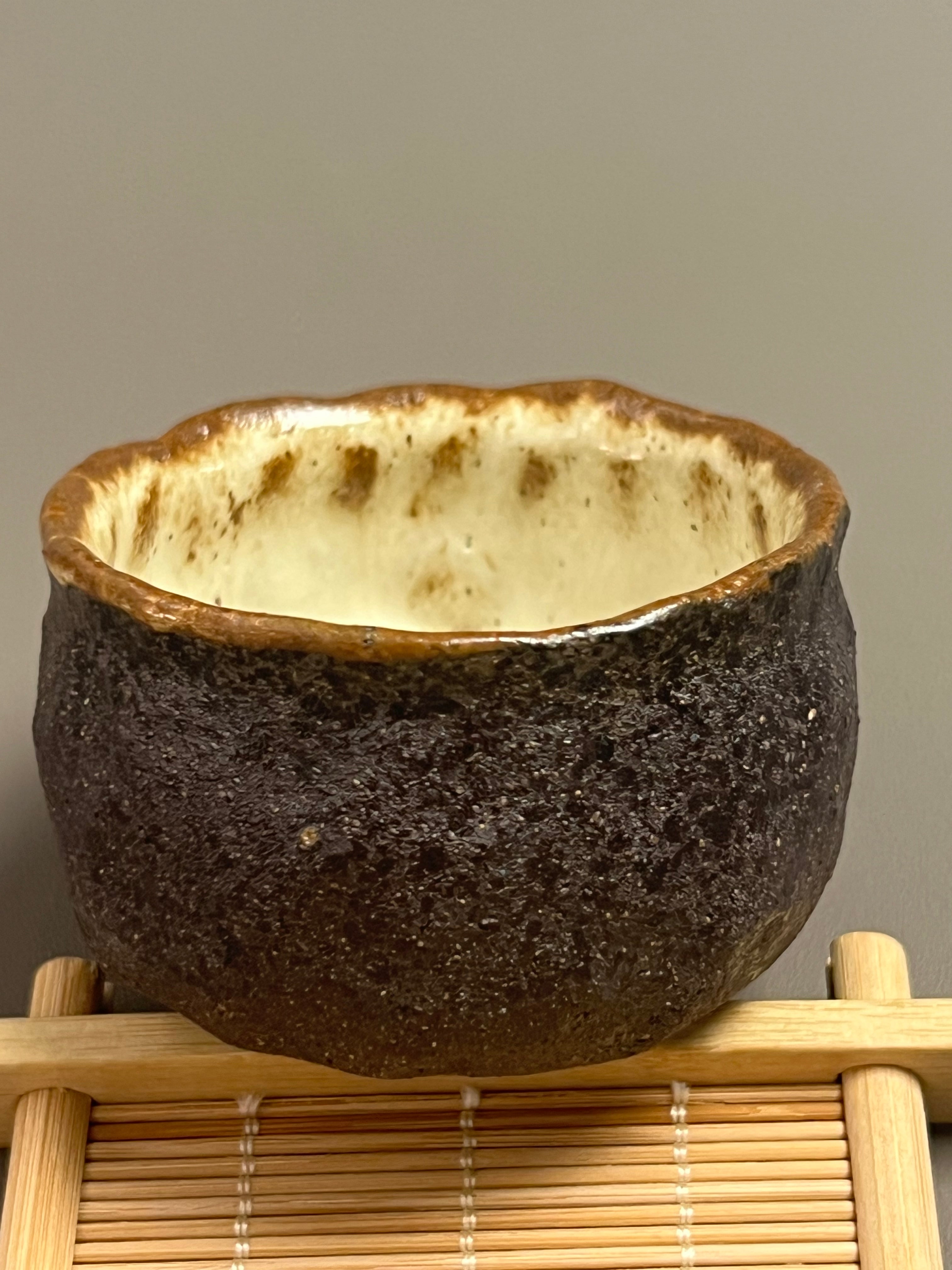 Kungfuyang Handmade wabi-sabi rough texture pottery retro Teacup, product view 5