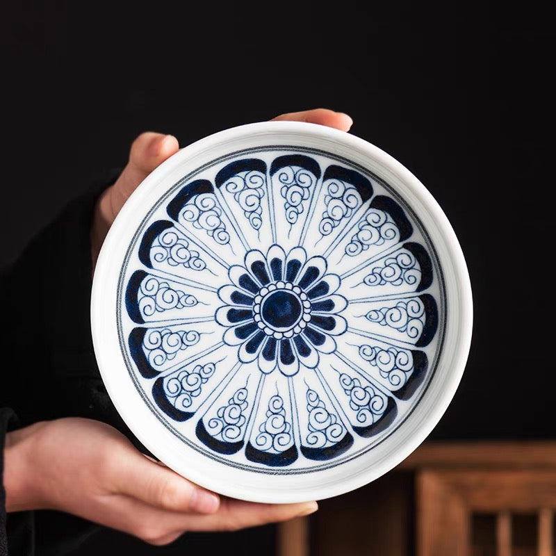 Kungfuyang The blue and white scroll pattern porcelain Gaiwan with tea, product view 8