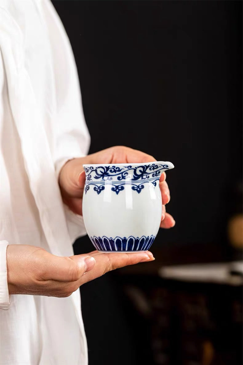 Kungfuyang Jingdezhen Blue and White Porcelain Lotus Scrolling Pattern, product view 7