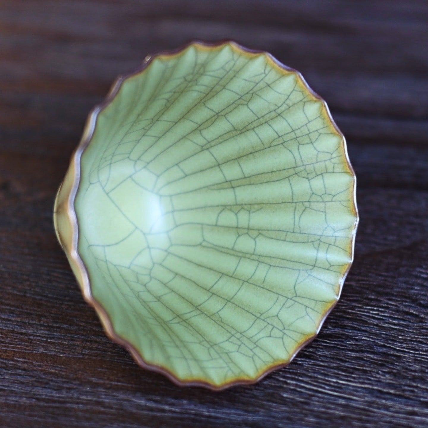 Kungfuyang Longquan Celadon – Ge Kiln Daisy Host Teacup, product view 6