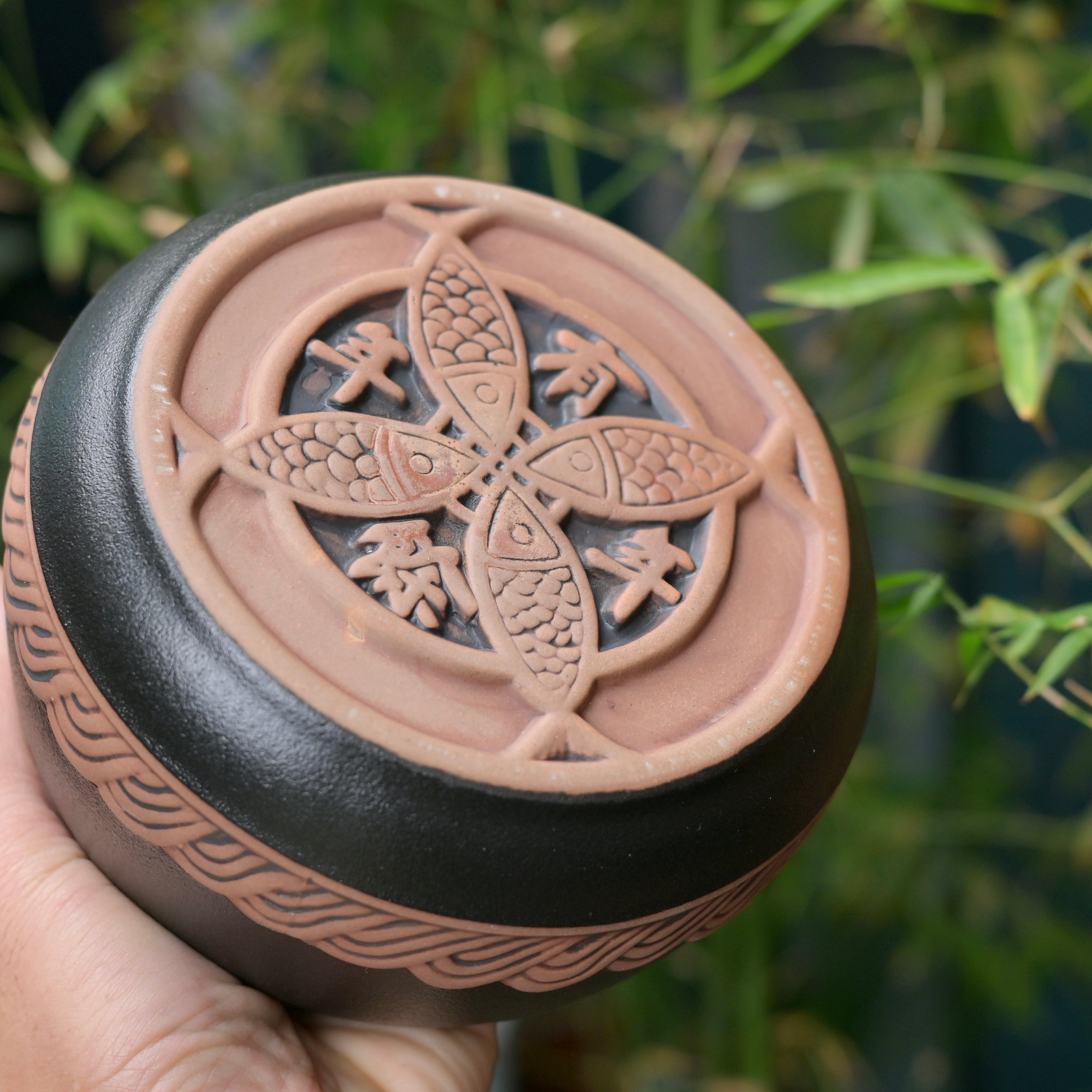 Kungfuyang Chinese Style Retro Coarse Ceramic Tea Canister / Fish Pattern, product view 7