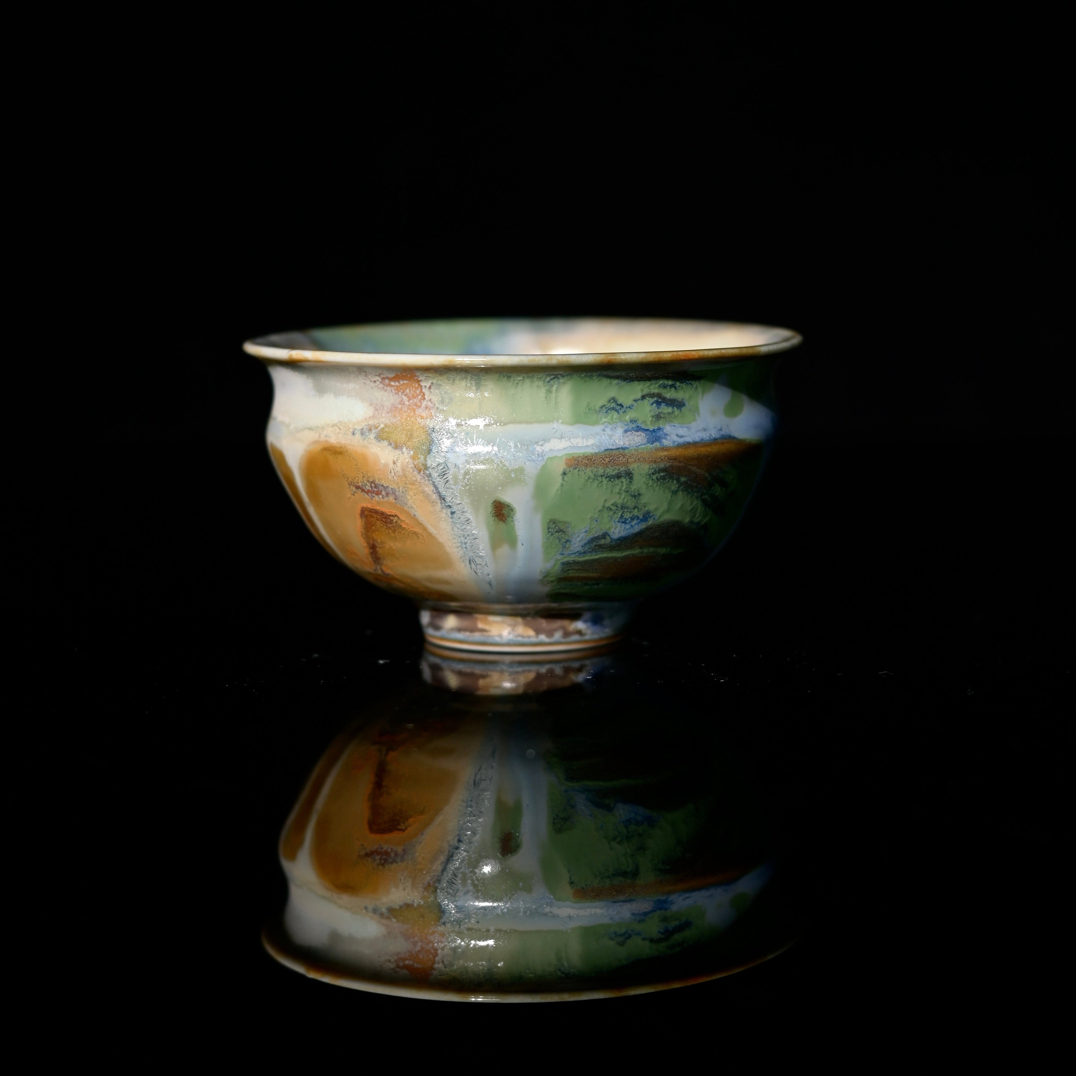 Kungfuyang Unique Piece Jingdezhen Handmade Underglaze Colored Teacup, product view 1