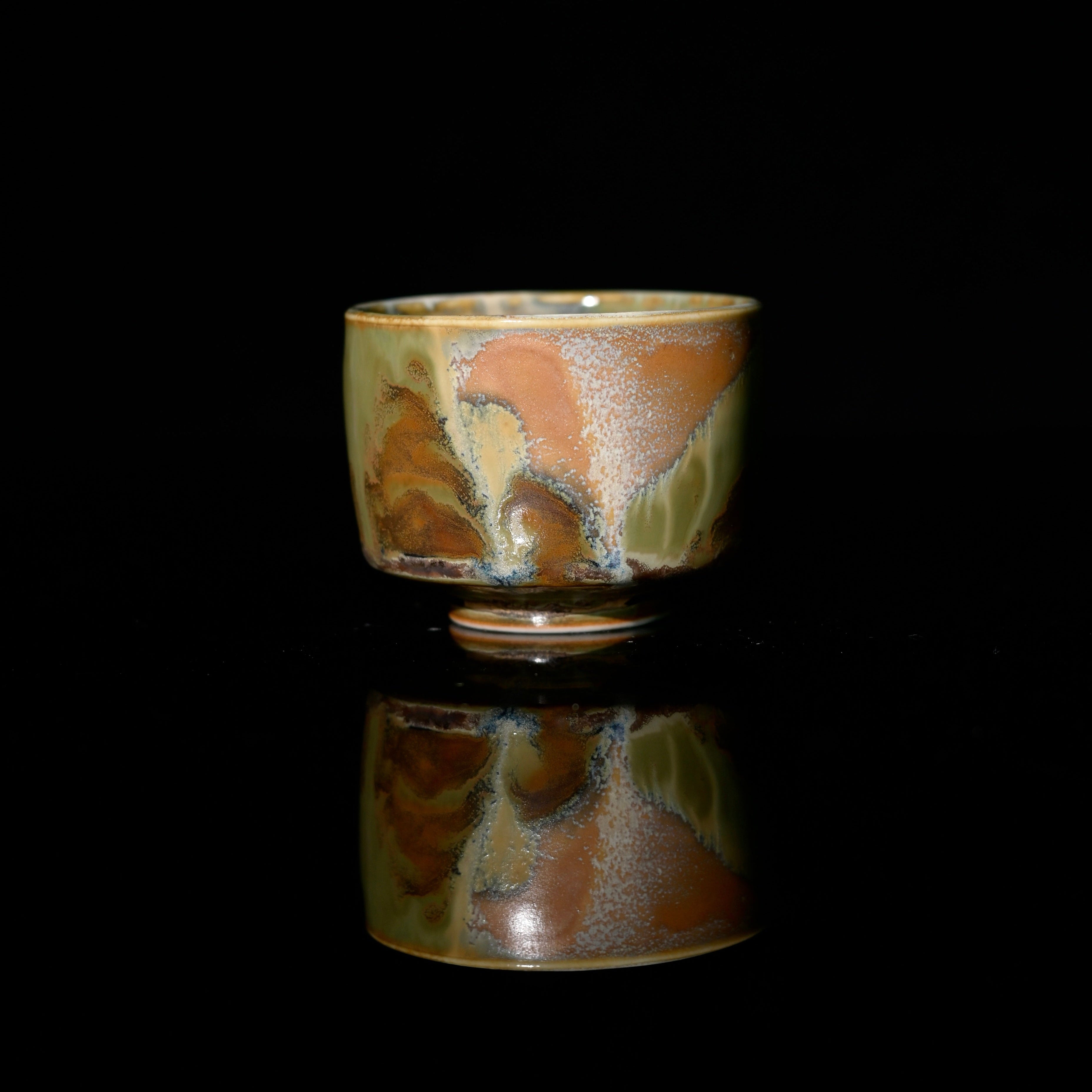 Kungfuyang Unique Piece Jingdezhen Handmade Underglaze Colored Teacup, product view 2