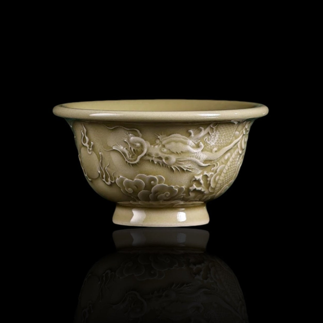 Kungfuyang Longquan Celadon Hand-Carved Dragon Relief Golden Glaze Teacup, product view 1