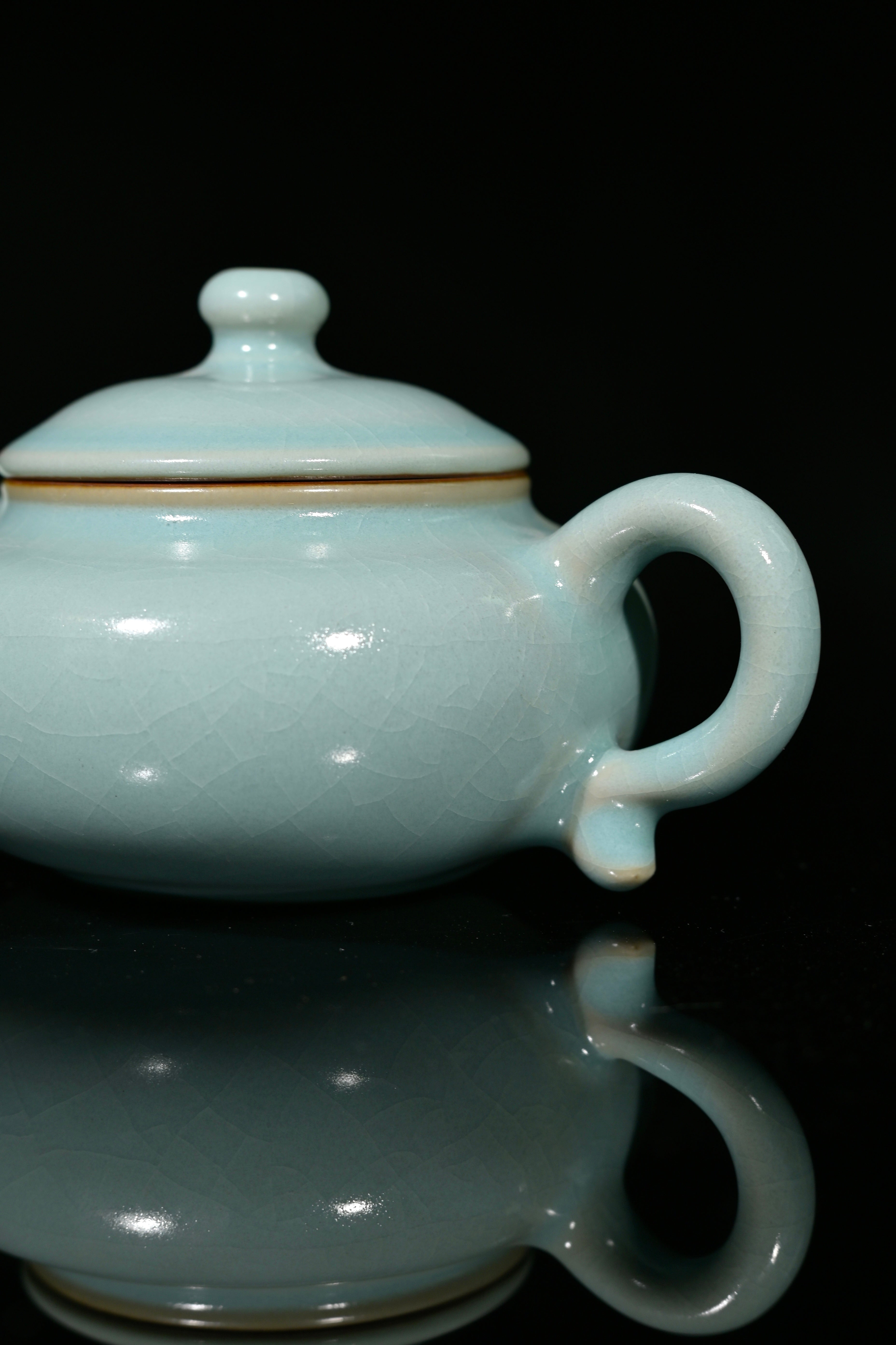 Kungfuyang Ru Porcelain Vintage Glaze Archaized Teapot 180ml, product view 3