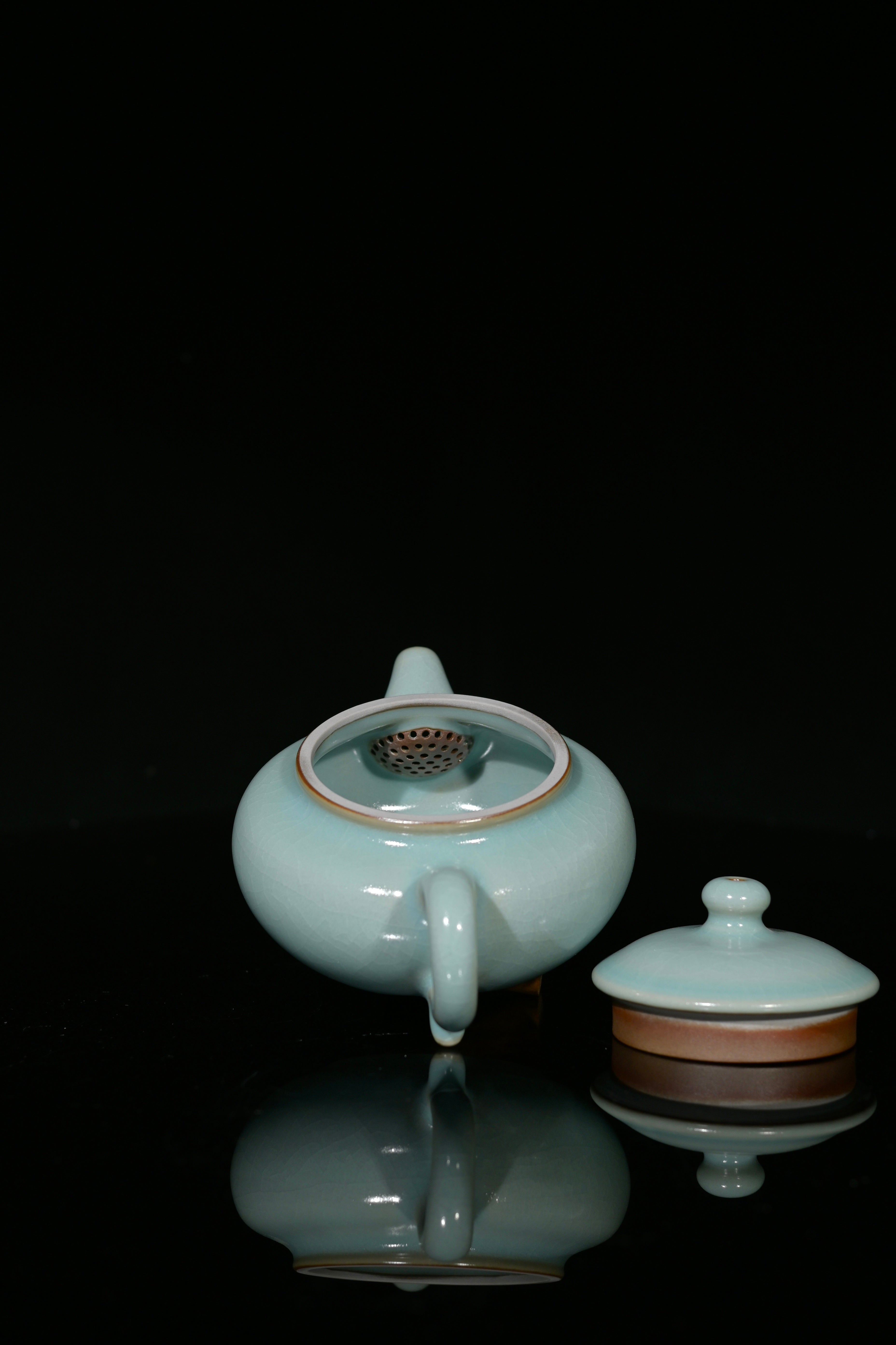 Kungfuyang Ru Porcelain Vintage Glaze Archaized Teapot 180ml, product view 6