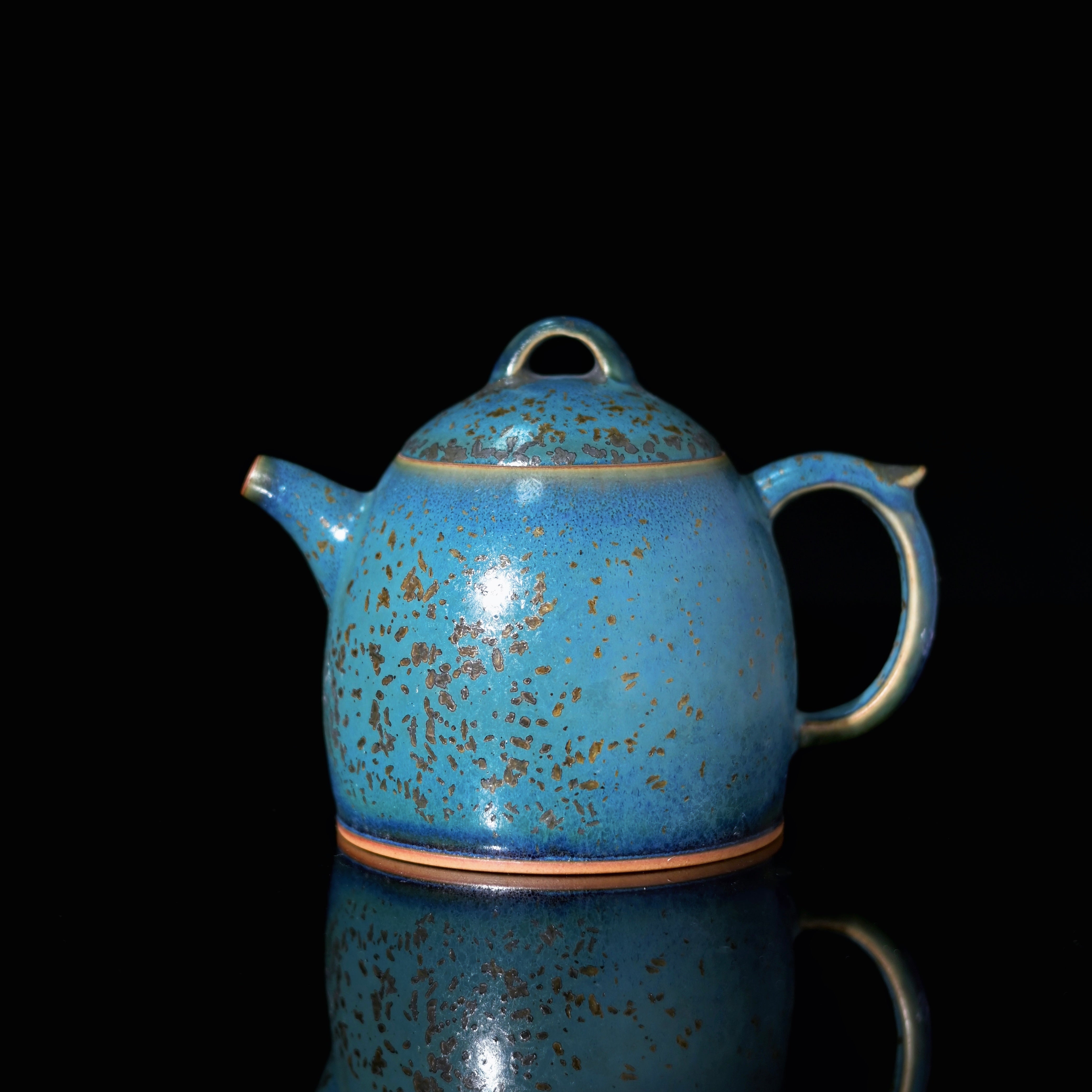 Kungfuyang Jun Ware "Qin Quan" Teapot in Pine-Green Celadon 210ml, product view 1
