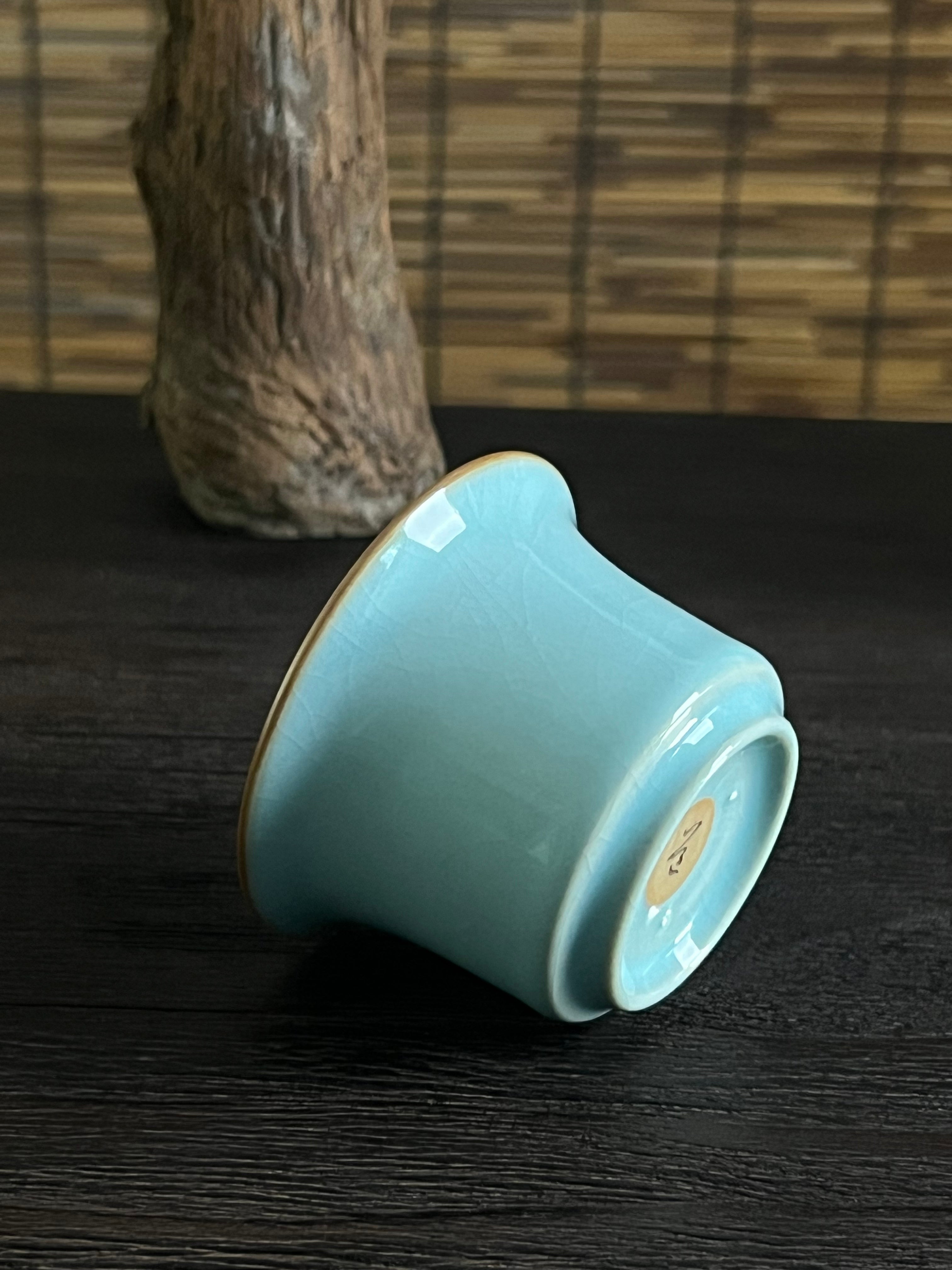 Kungfuyang Ru Ware Hoof-shape Teacup Underglaz Cracking Ru Kiln Teaware, detail 2