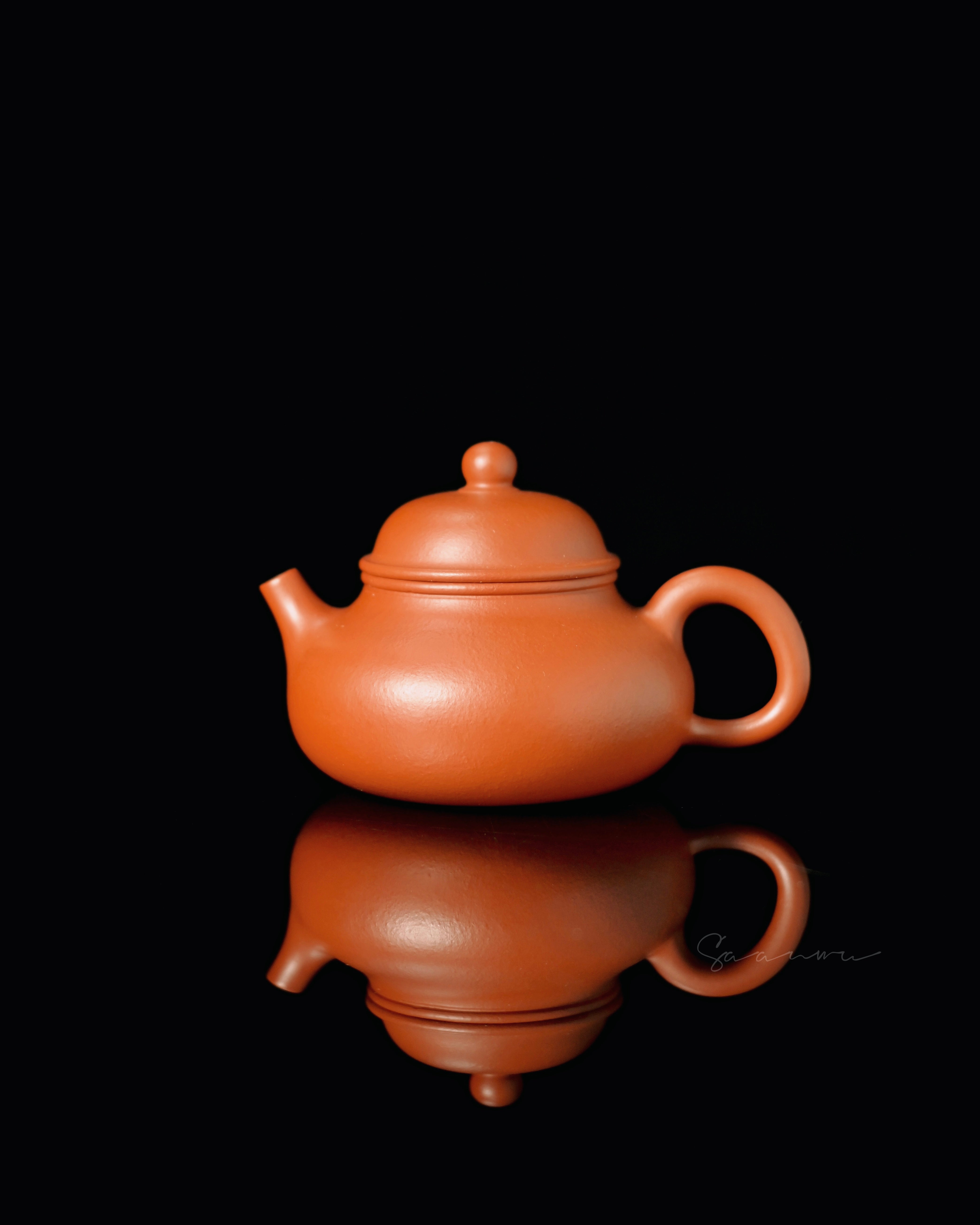 Traditional Yixing handcraft teapot featuring individually formed and assembled spout and handle by Kungfuyang