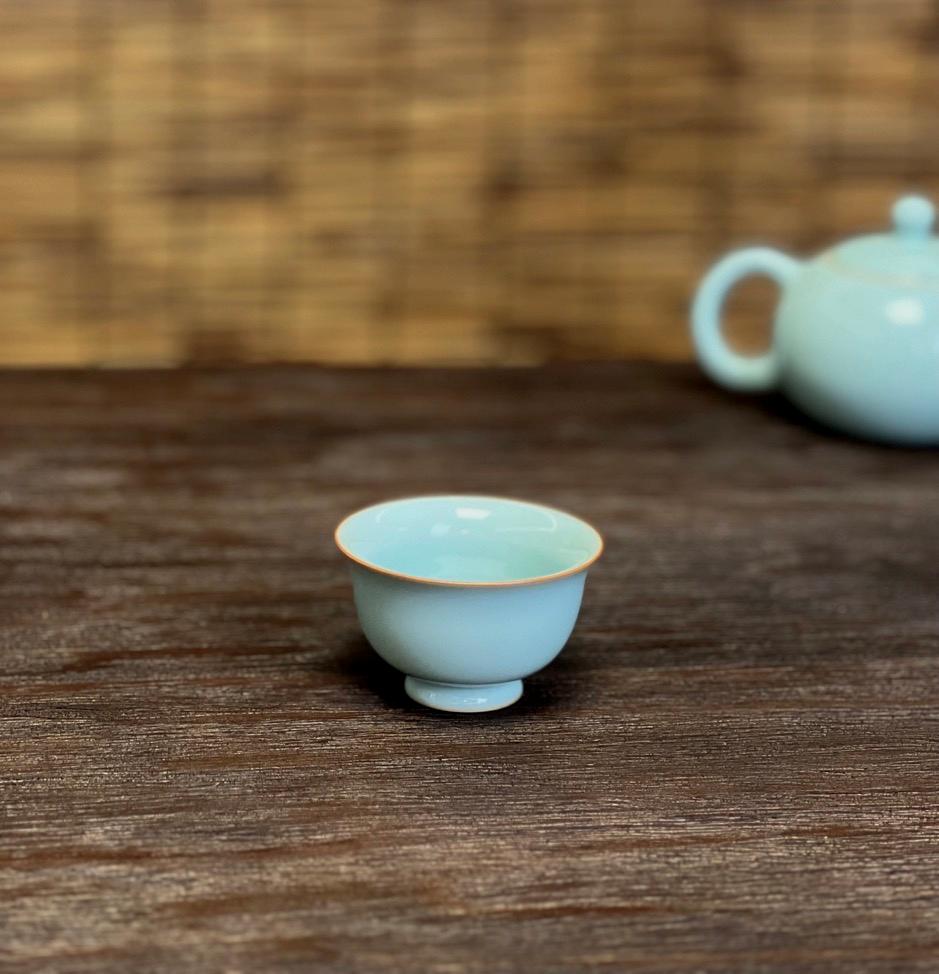 60ml ru porcelain cup – Handcrafted Ru Kiln High-end Teacup Sky-blue Size S 60ml by Kungfuyang