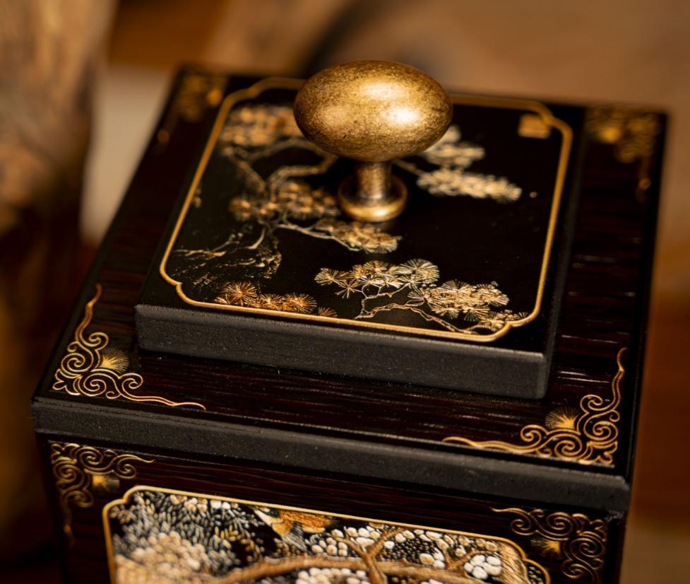 imperial style tea caddy – Retro 'Hundred Birds Worshipping Phoenix' Tea Caddy by Kungfuyang