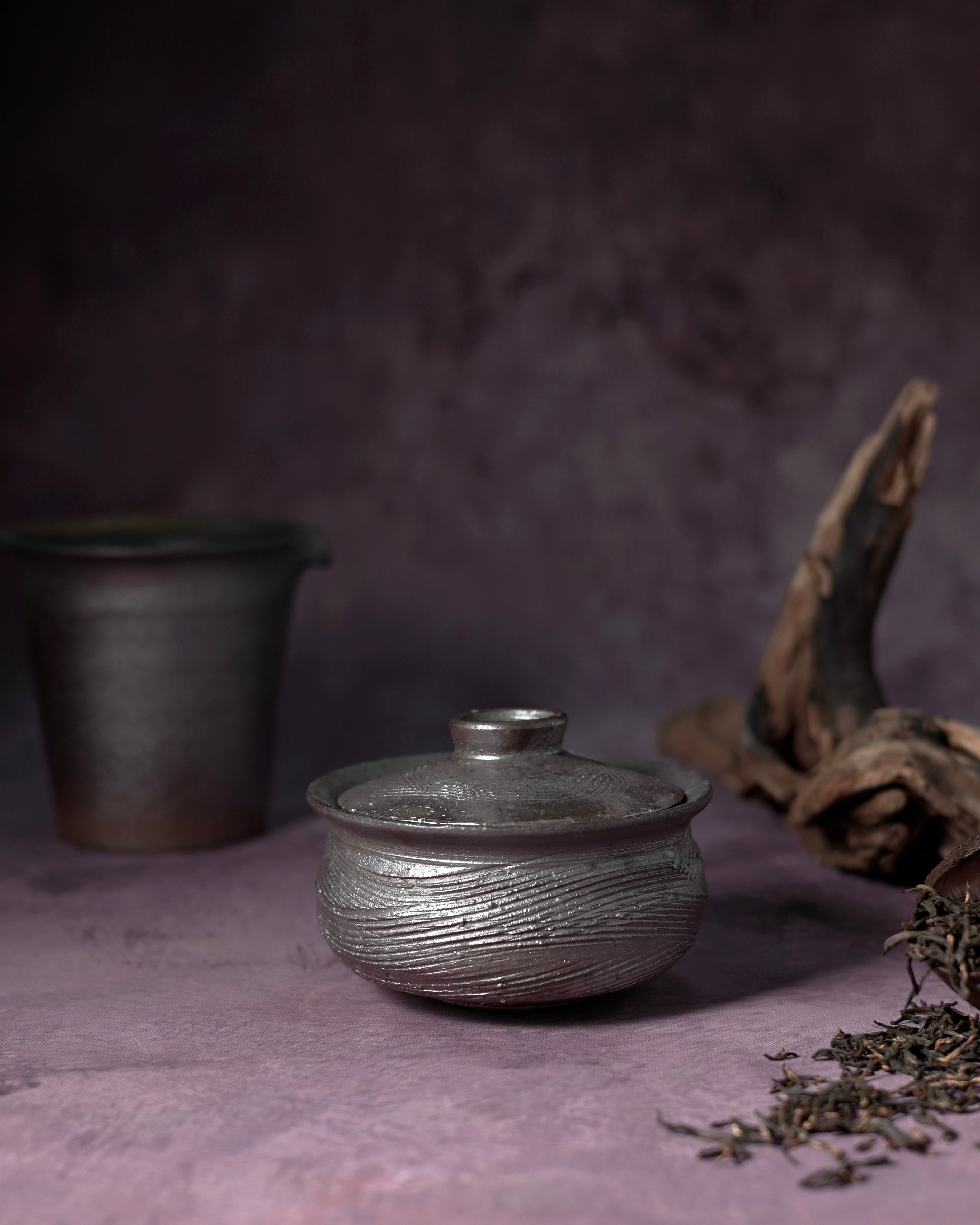 Yancha brewing lidded bowl with thick walls designed for Wuyi rock tea heat retention by Kungfuyang