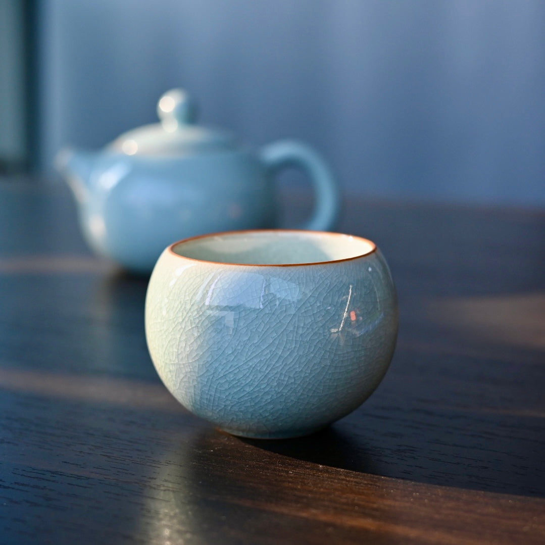ru kiln ice cracks host teacup – “Dragon’s Egg” Ru Porcelain Ice-Crackle Host Teacup by Kungfuyang