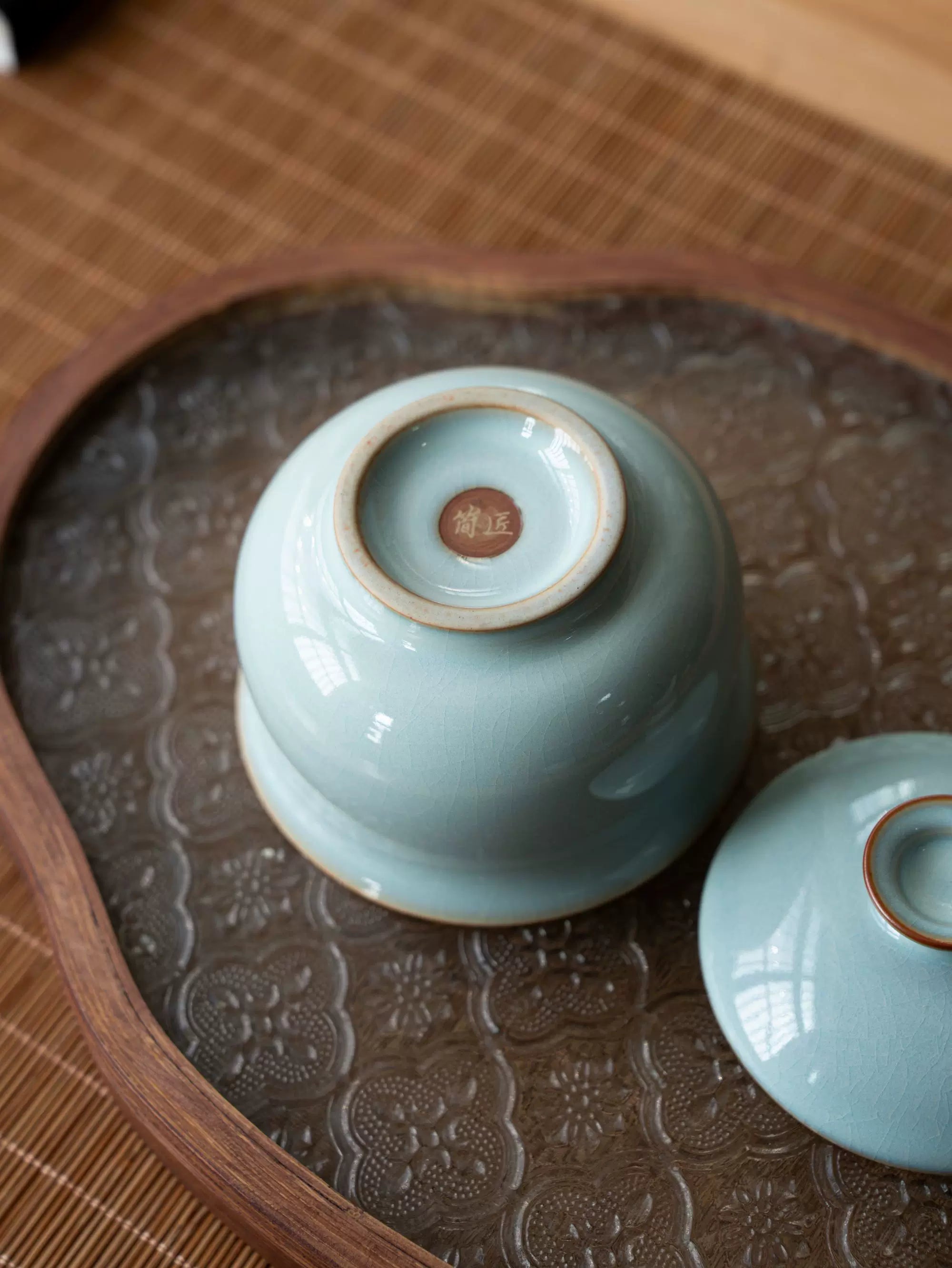 O1CN01kAkaW22J1r50vKULS – Ru Ware Sky-Blue Gaiwan Delicate "Cicada's Wing" Crackle Glaze by Kungfuyang
