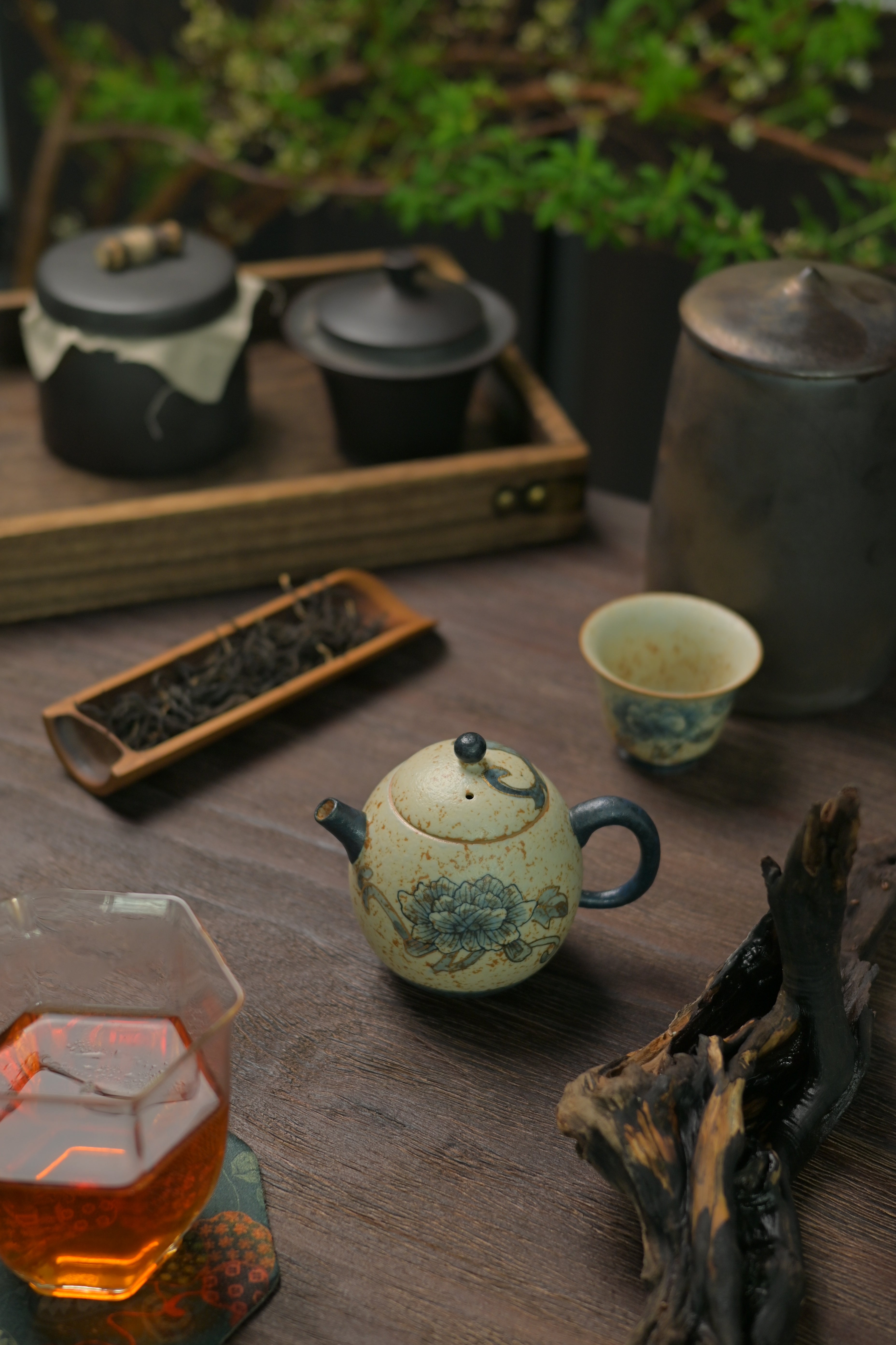 roundish shape ceramic teapot – Old Clay Blue-and-White Volcanic Stone Style Caramel Glaze by Kungfuyang