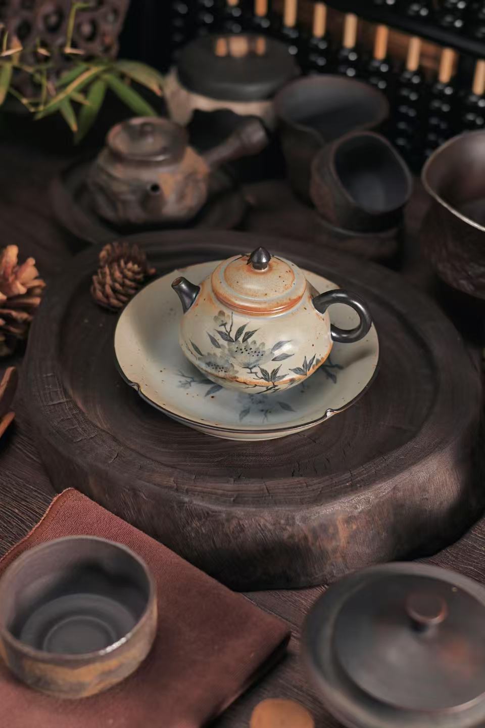 Ceramic Teapot with Saucer – Small-Size Retro Hand-Painted Peony Teapot with Drip Tray by Kungfuyang