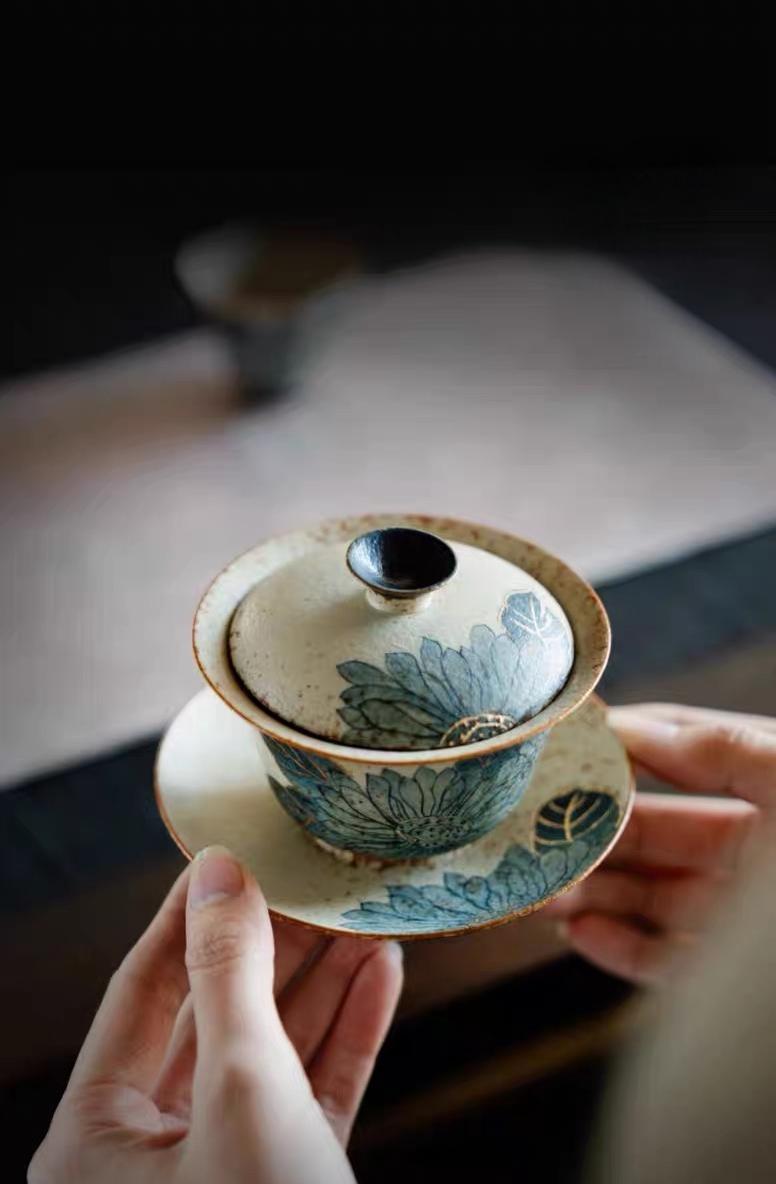 Chinese Style Coverd Bowl – Retro Hand-Painted Lotus Design Caramel Glaze Vintage Tea Bowl by Kungfuyang