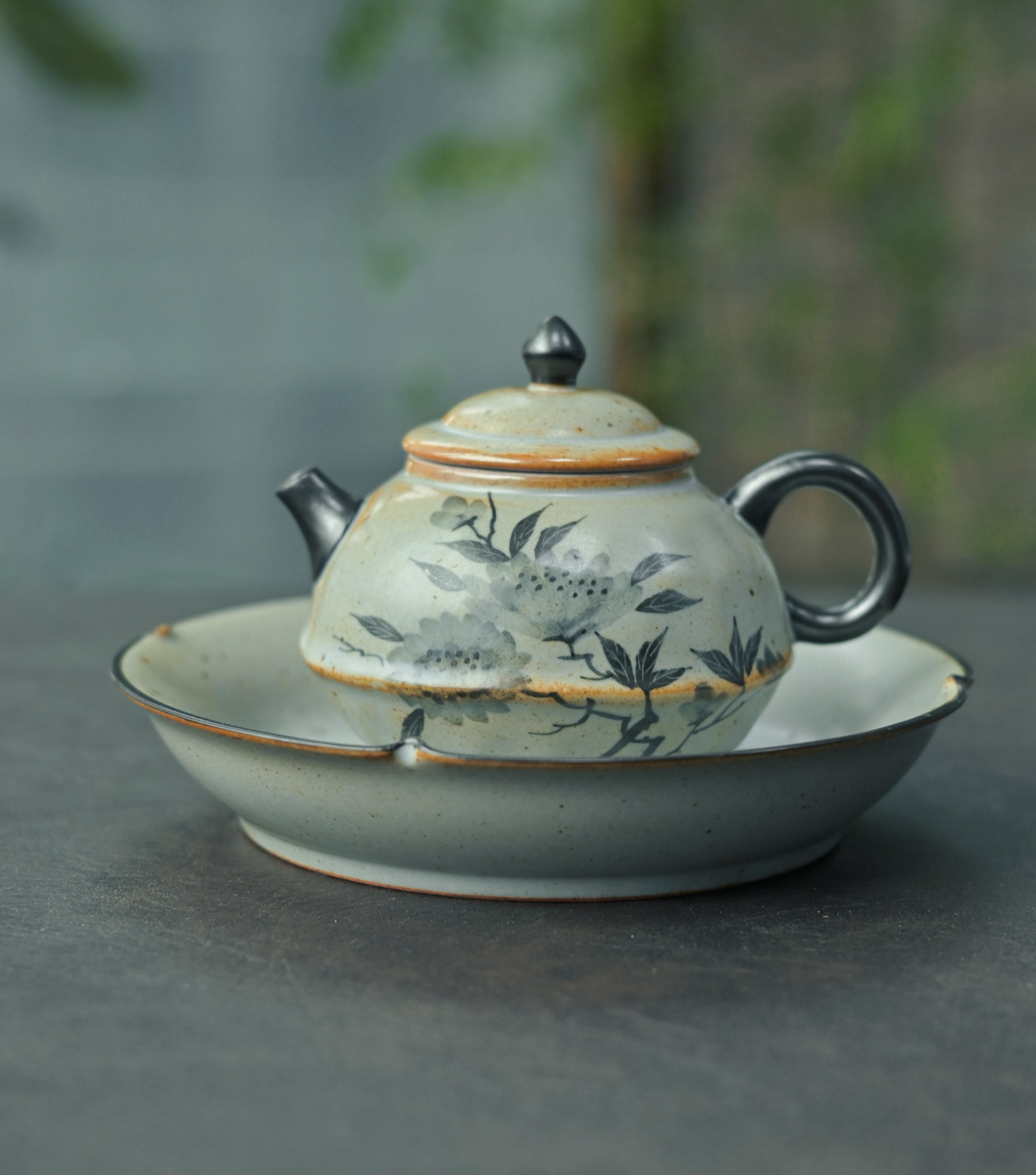 Chinese Style Teapot – Small-Size Retro Hand-Painted Peony Teapot with Drip Tray by Kungfuyang