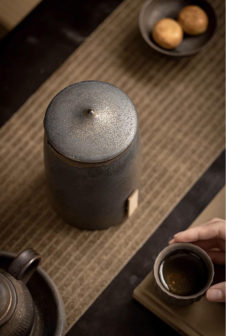 Chinese style teaset – Vintage Style Large Capacity Airtight Ceramic Tea Caddy / Tea by Kungfuyang