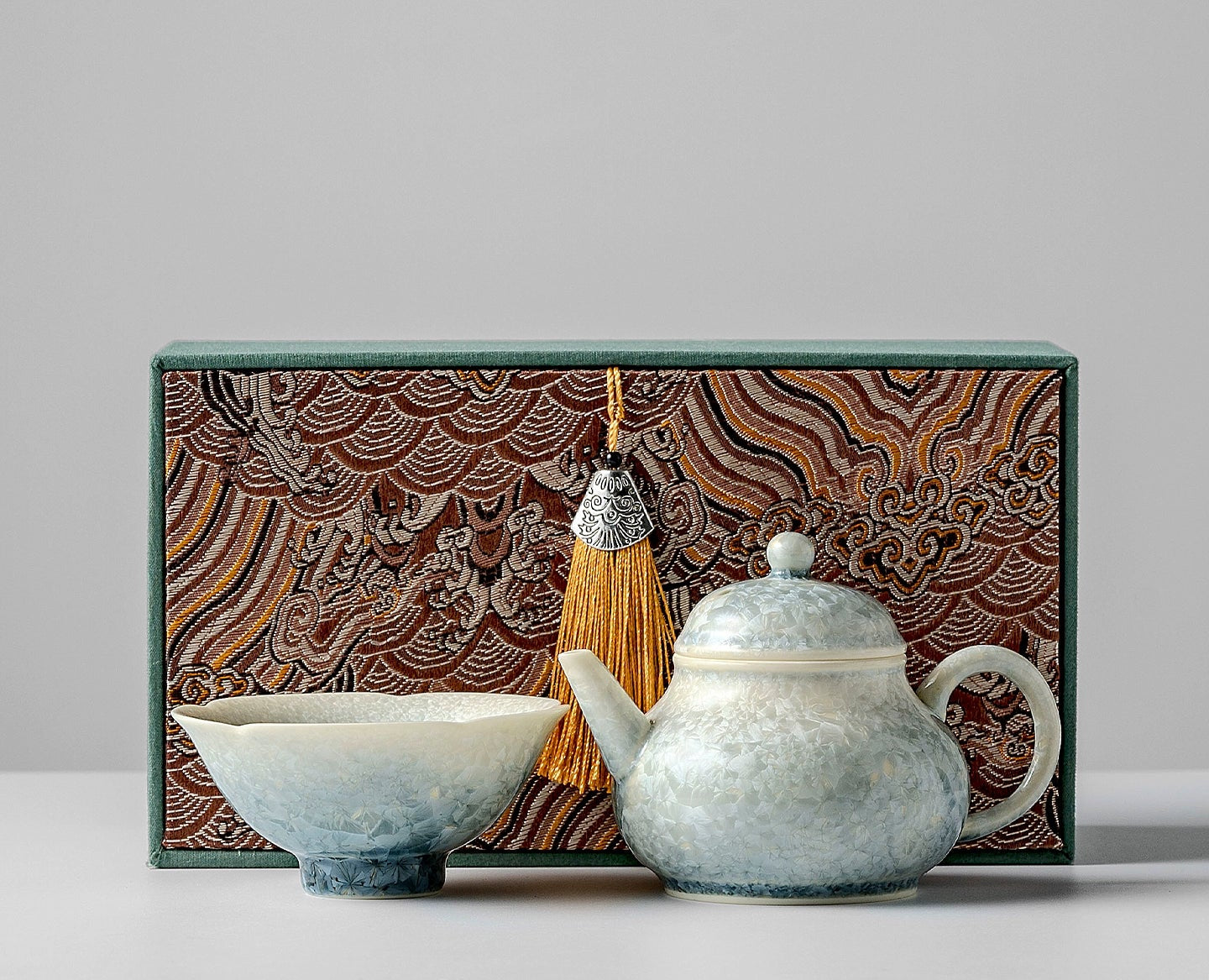 Crystal Ice Flower Teacup – Smoky Cyan Glaze Kiln-Change Crystal Ice Flower Teacup by Kungfuyang