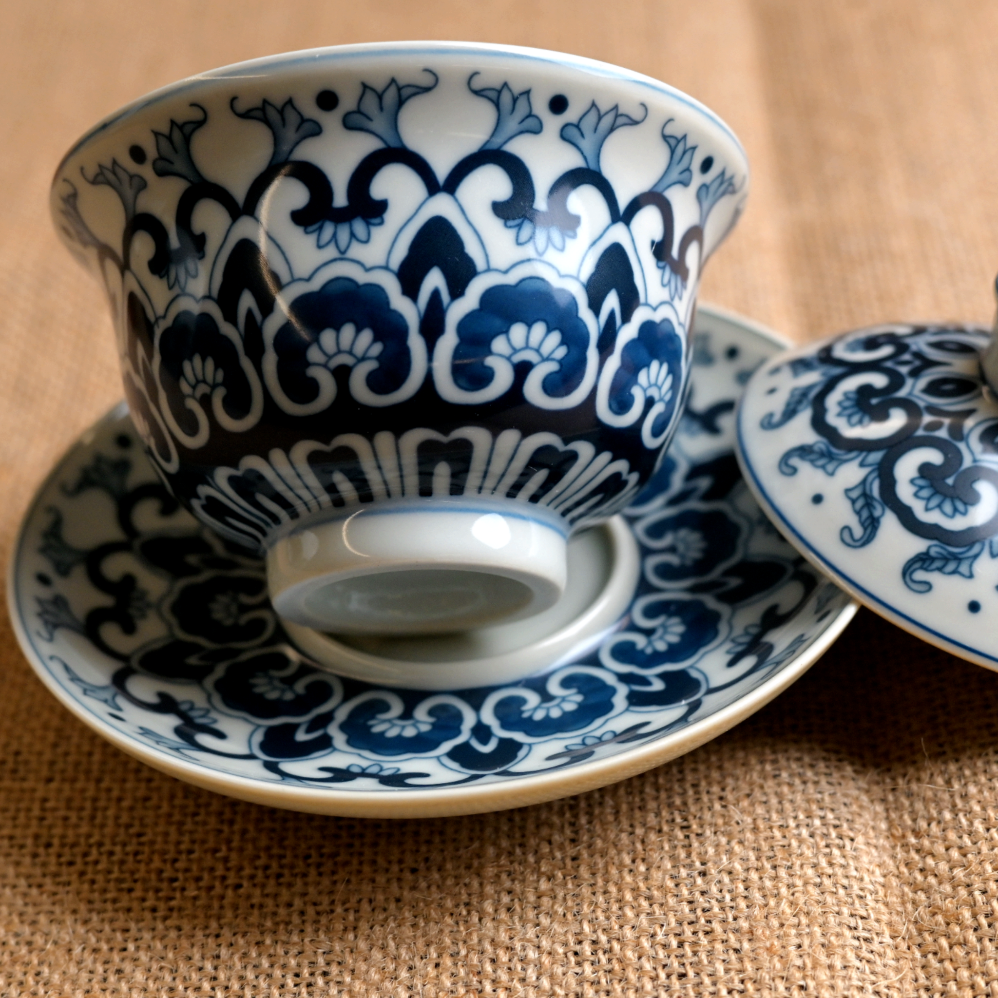 Kungfuyang The Blue and White Lotus Pattern Gaiwan Jingdezhen Qinghua Tea, product view 3