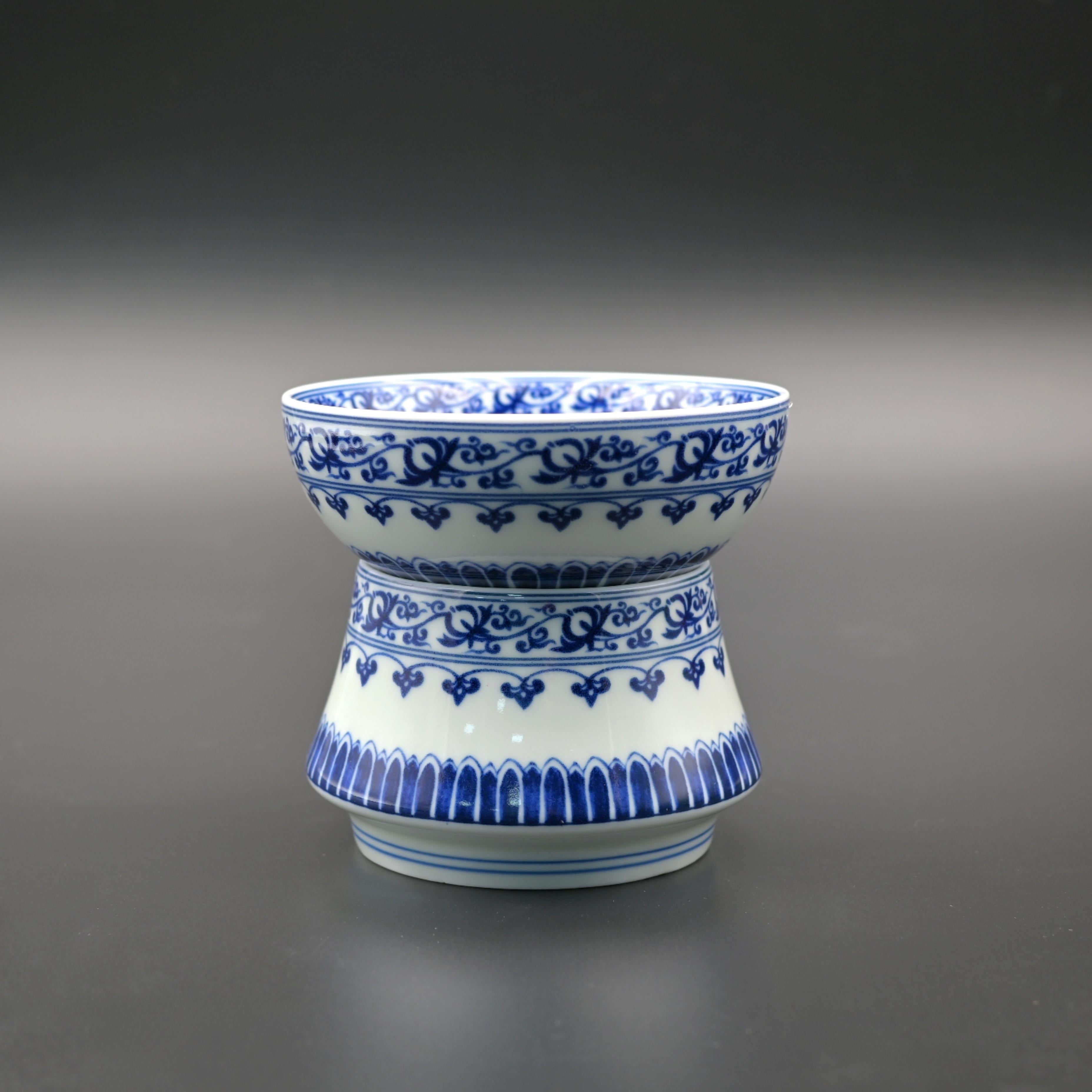 Kungfuyang Jingdezhen Blue and White Lotus Vine Tea Filter with, product view 1