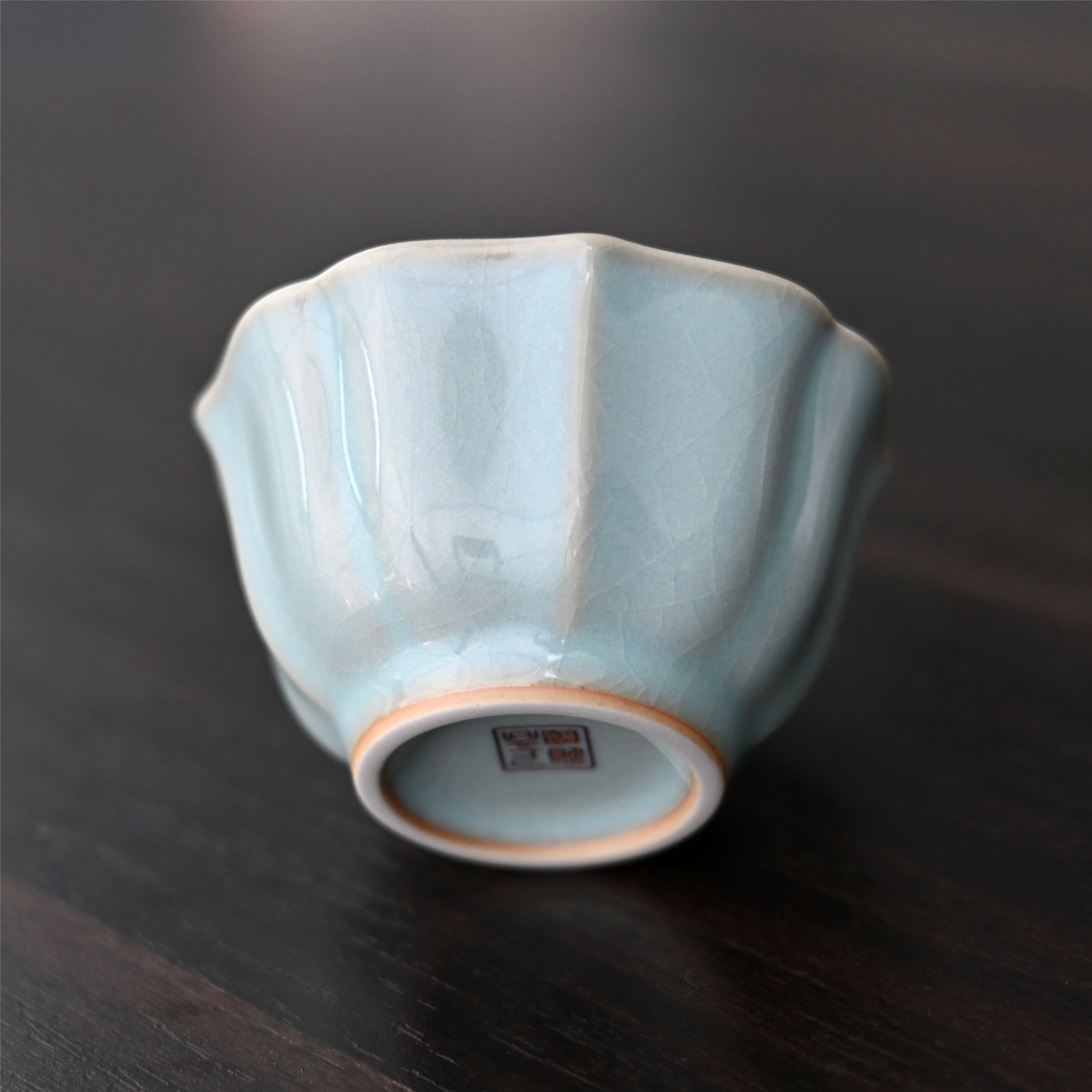 Kungfuyang Ru Ware Lotus Petal Host Teacup, product view 3