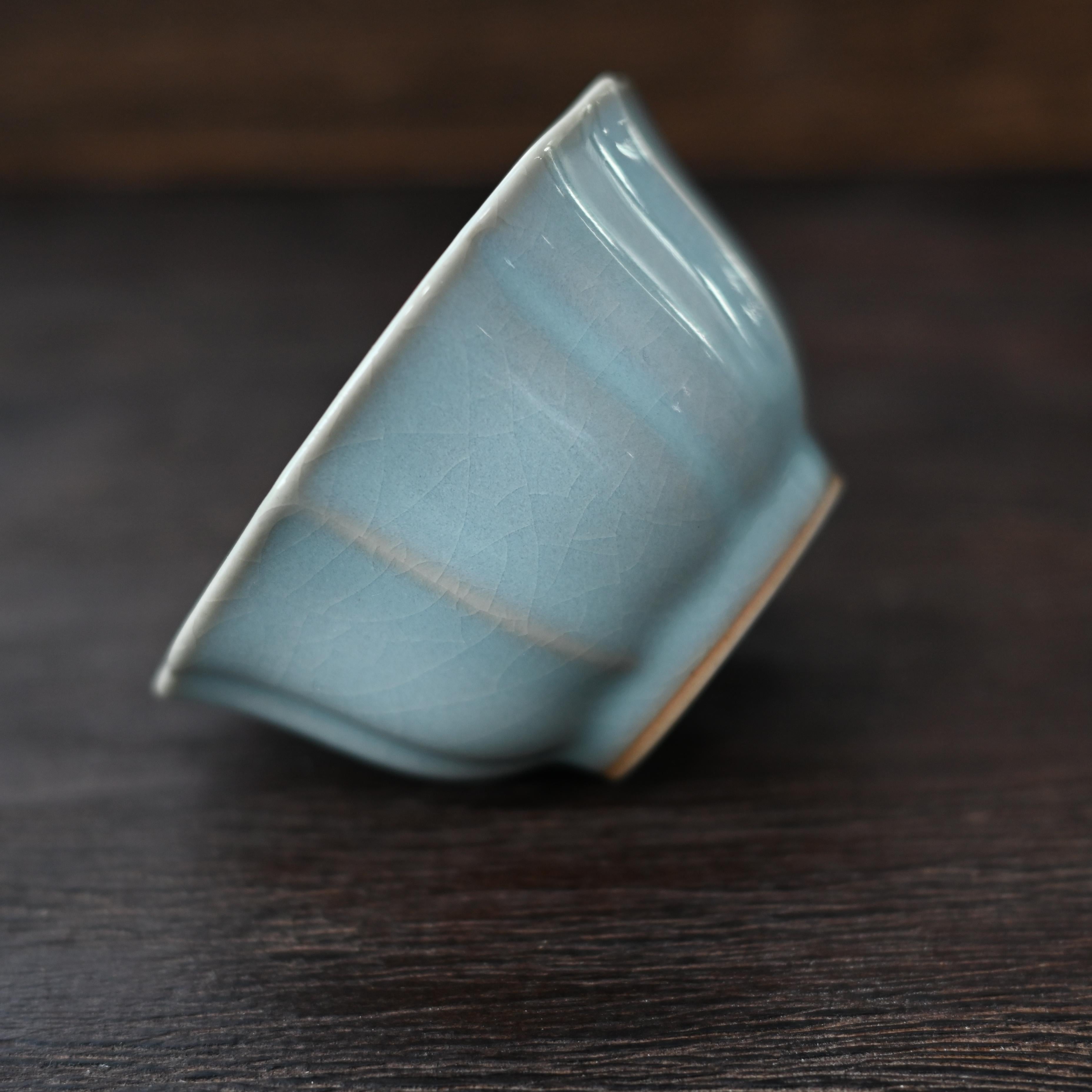 Kungfuyang Ru Ware Lotus Petal Host Teacup, product view 6