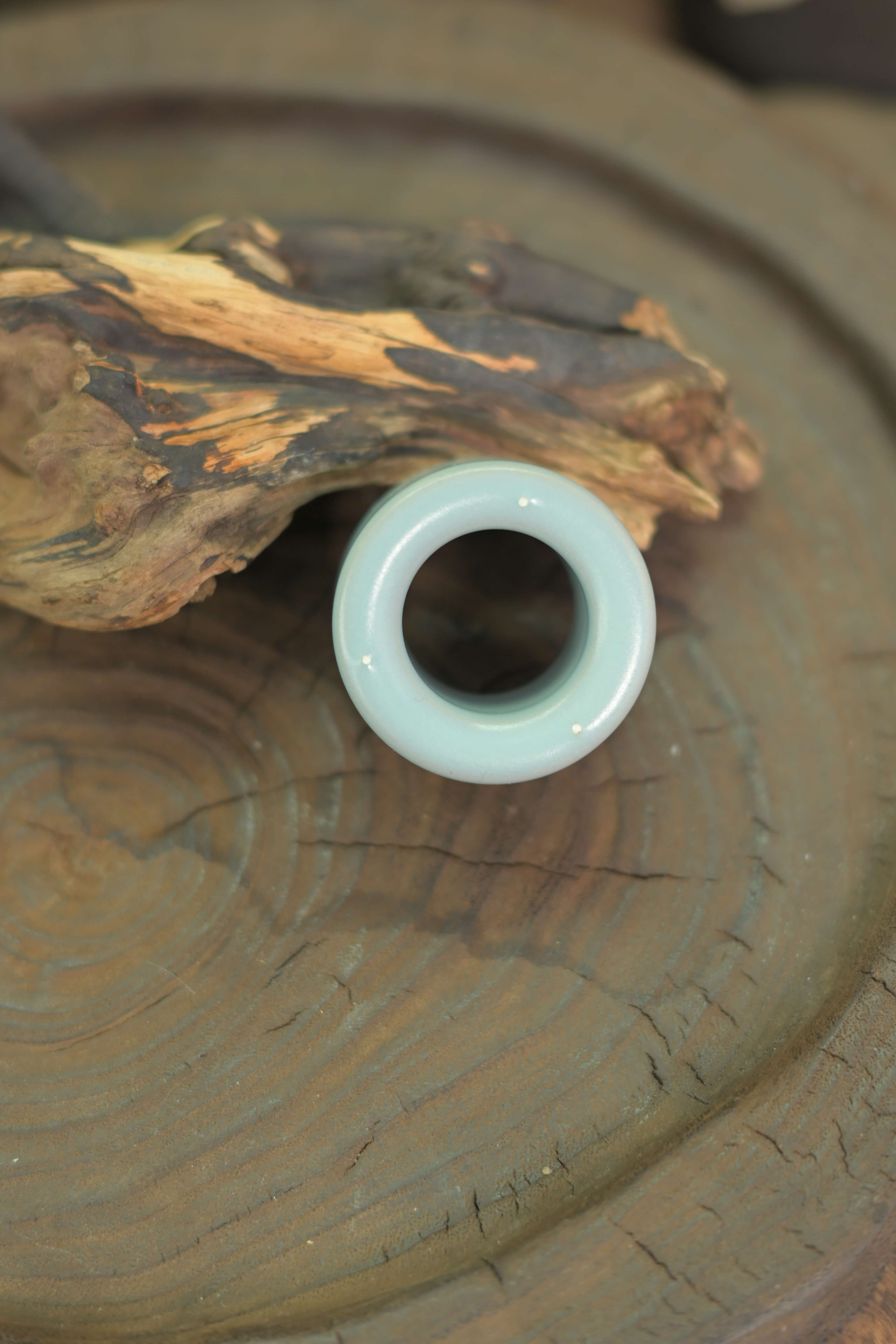 Kungfuyang Ru Ware Thumb Ring with Willow-Leaf Crackle Glaze, product view 2