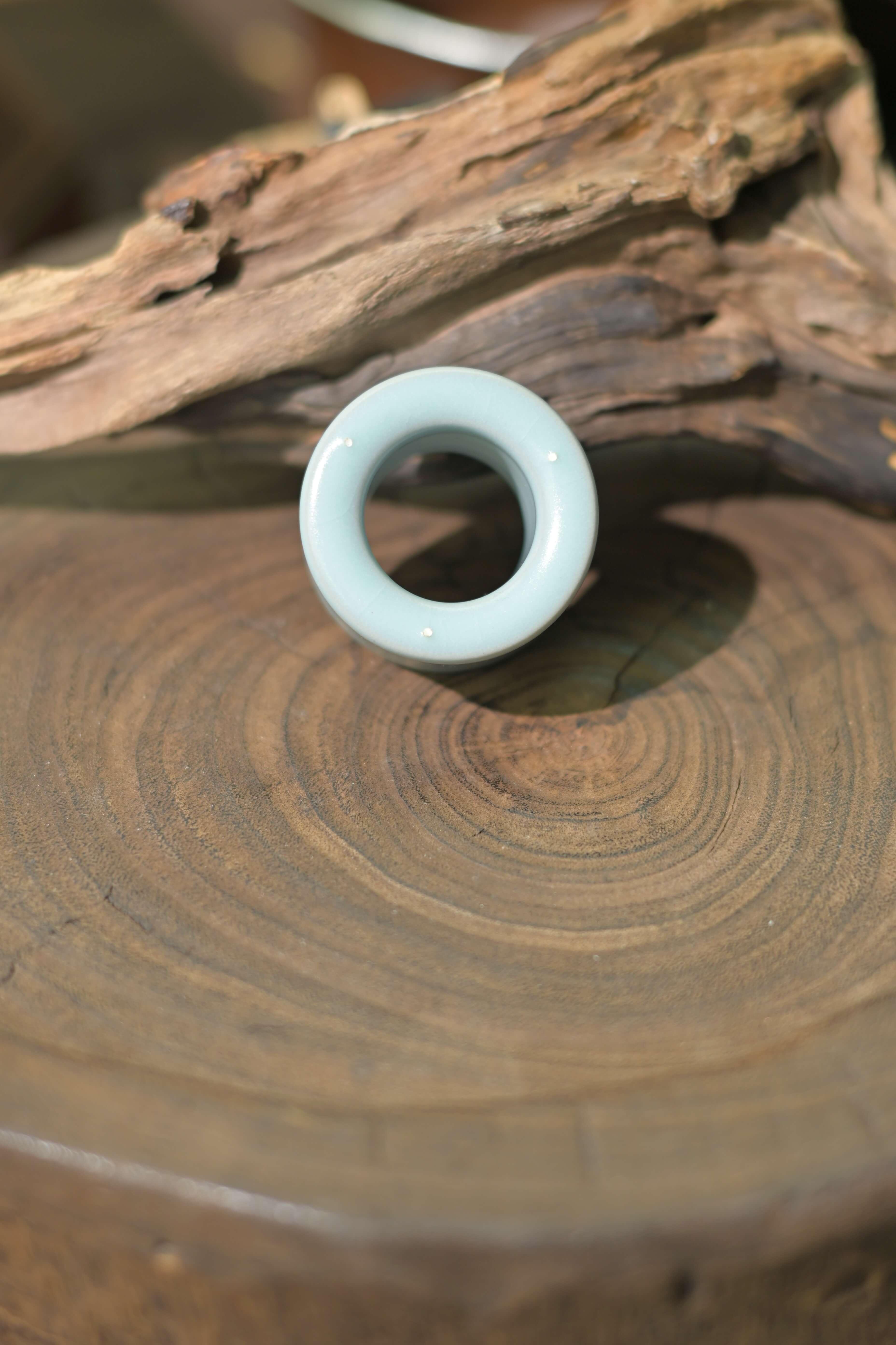 Kungfuyang Ru Ware Thumb Ring with Willow-Leaf Crackle Glaze, product view 7