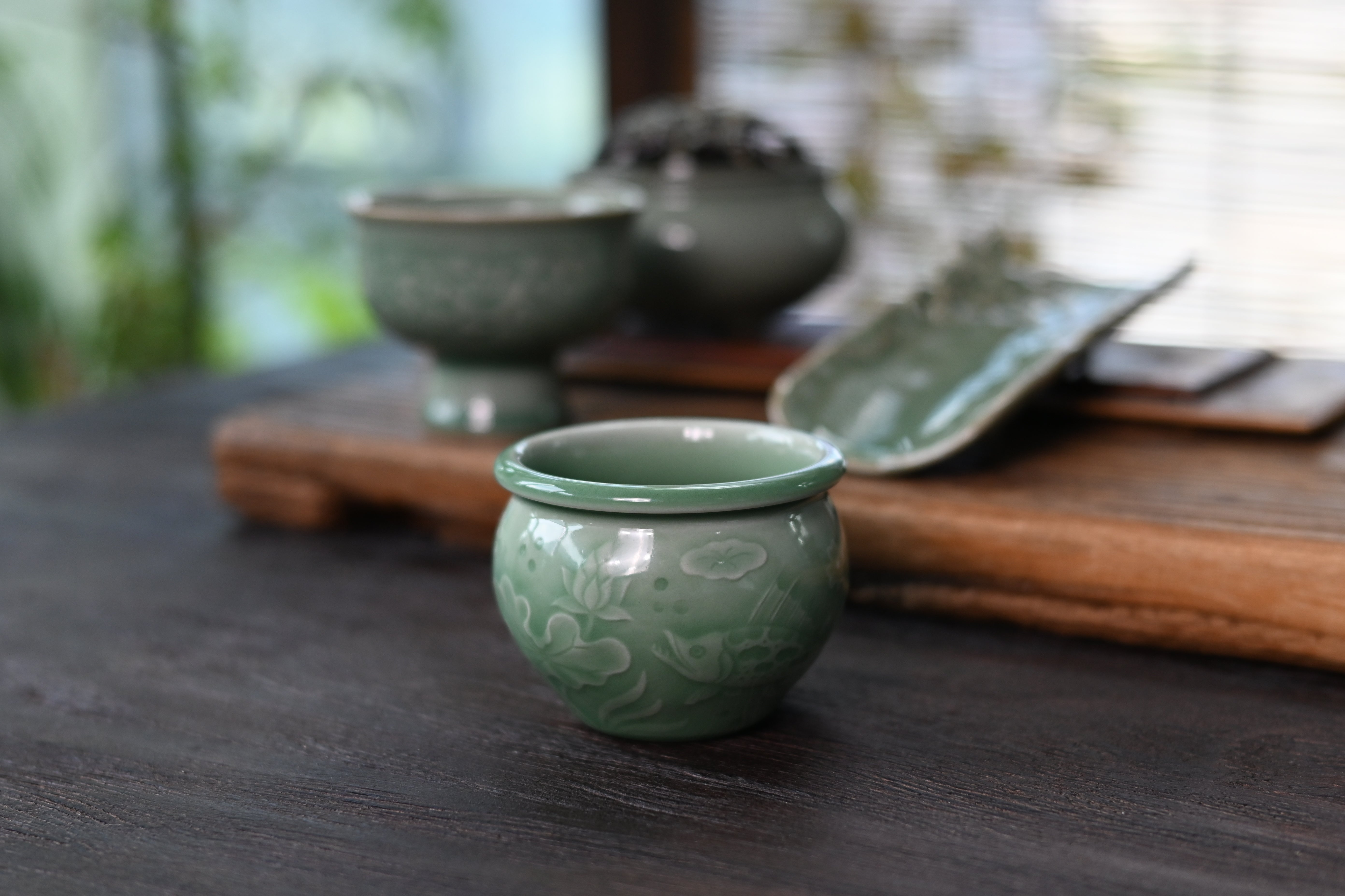 Kungfuyang Longquan Celadon Plum Green Hand-Carved Fish and Algae Pattern, product view 7