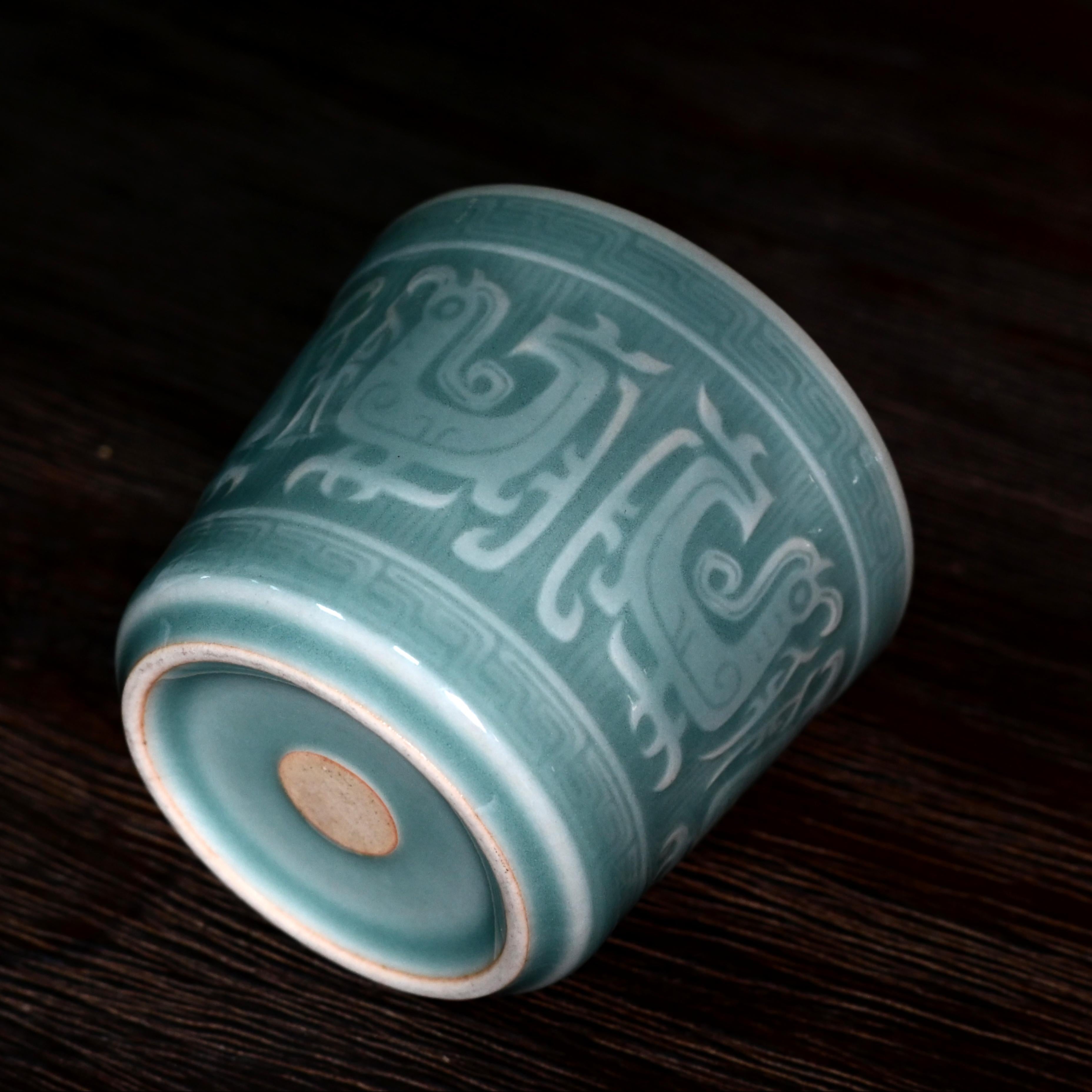 Kungfuyang Longquan Celadon Celestial Blue Six-Phoenix Totem Master’s Cup, product view 4