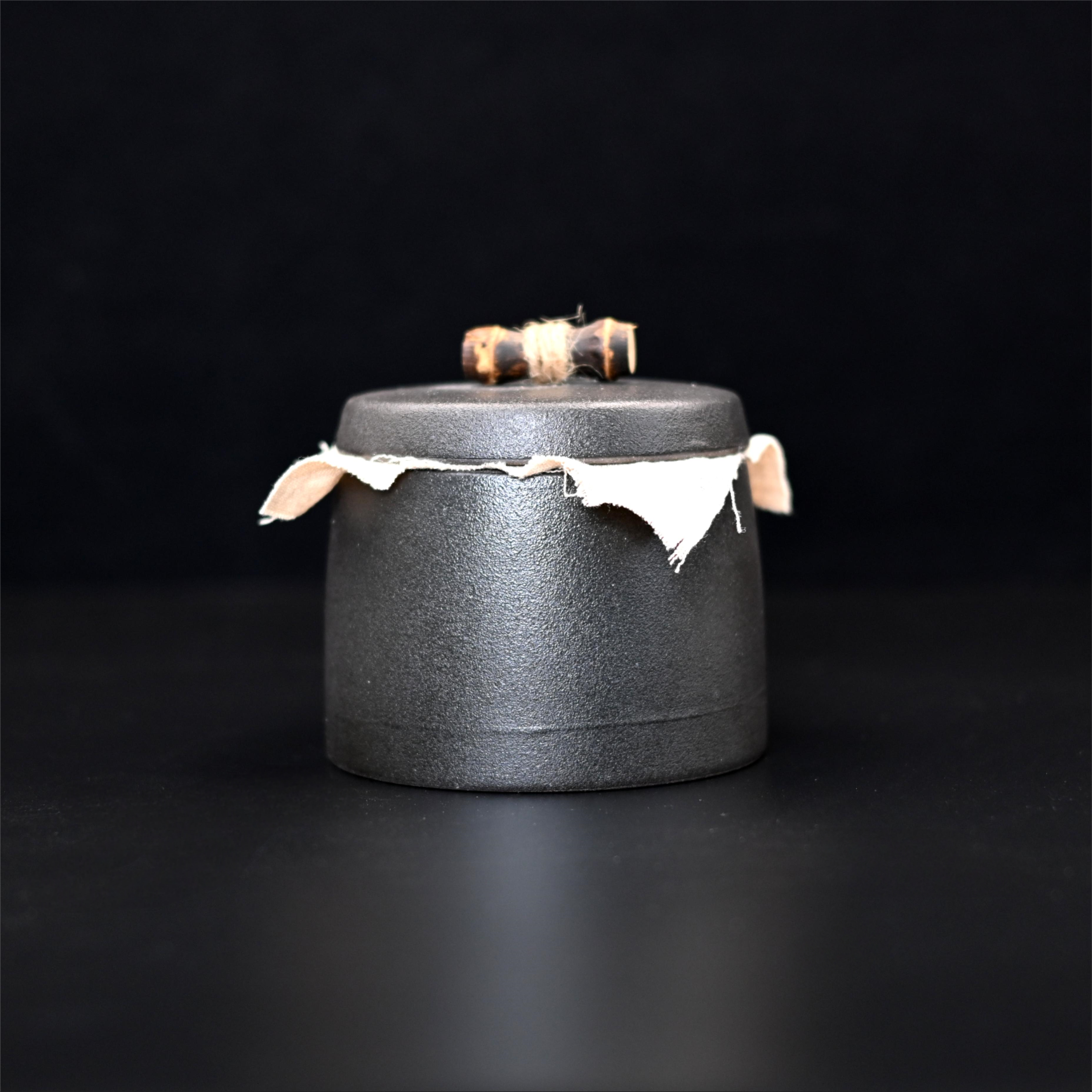 Kungfuyang Retro Japanese Style Small Size Coarse PotteryTea Canister, product view 1