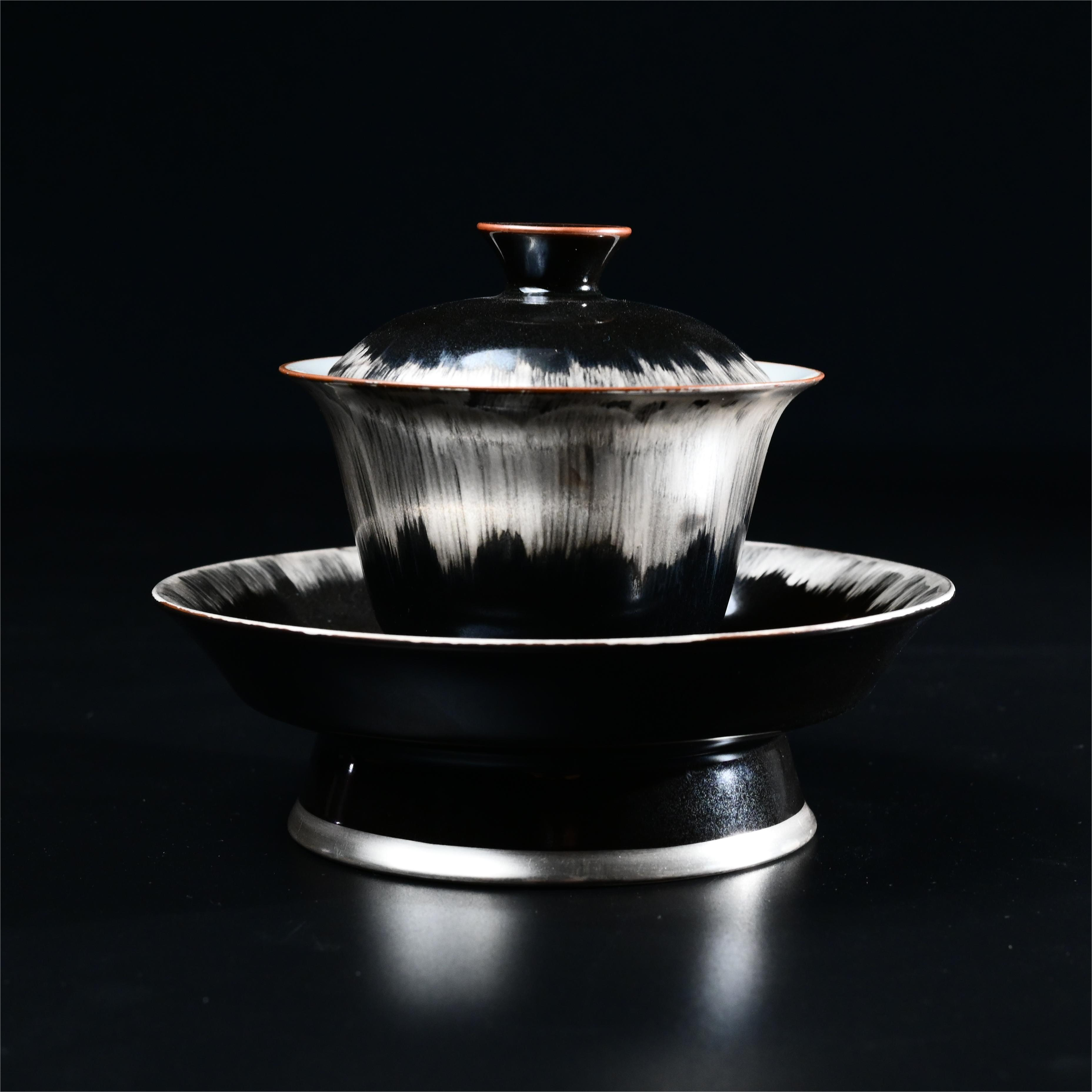 Kungfuyang Silver-glazed Black and White Gaiwan with Saucer, product view 1