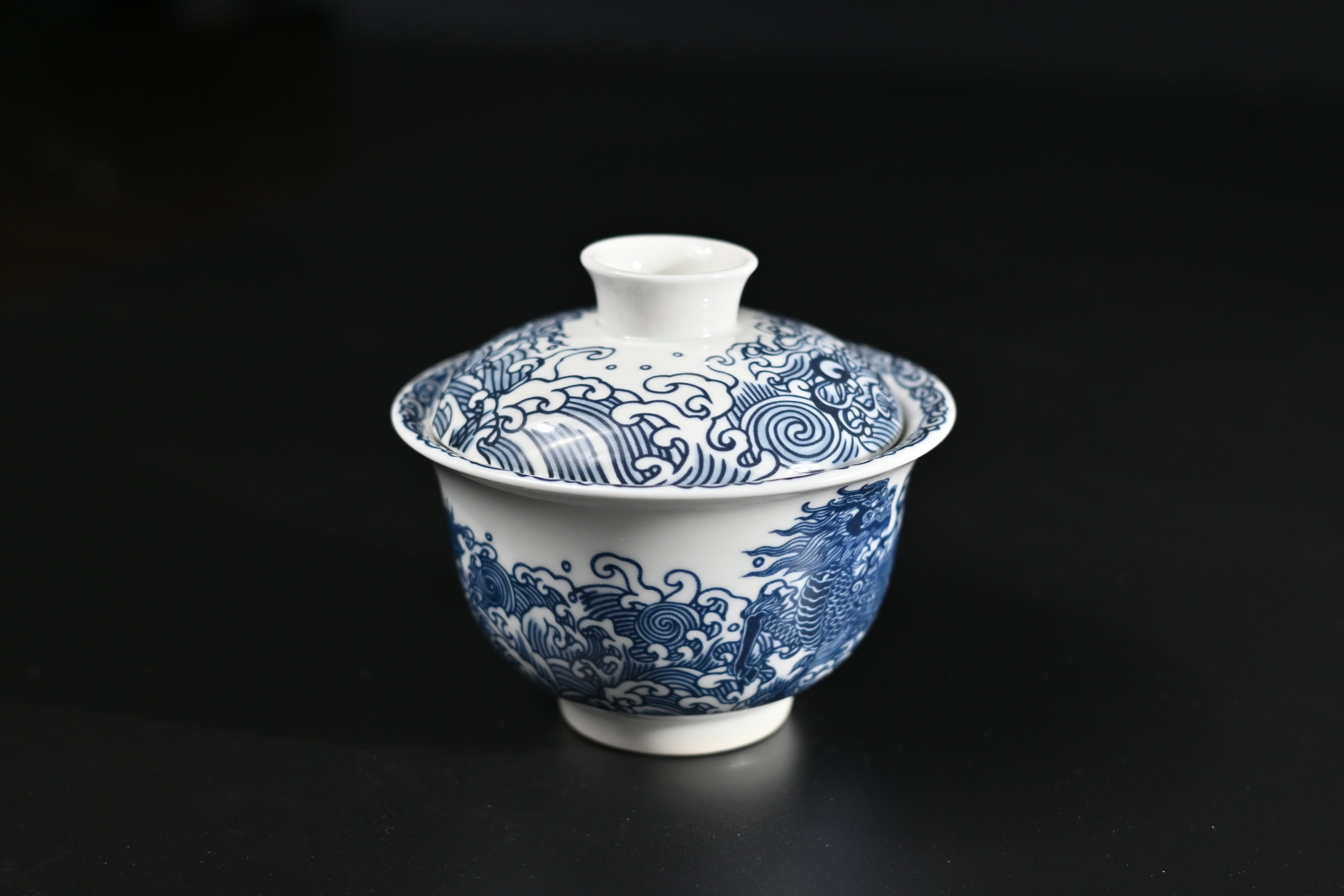 Kungfuyang Jingdezhen Blue and White Tea Bowl with Qilin Design, product view 3