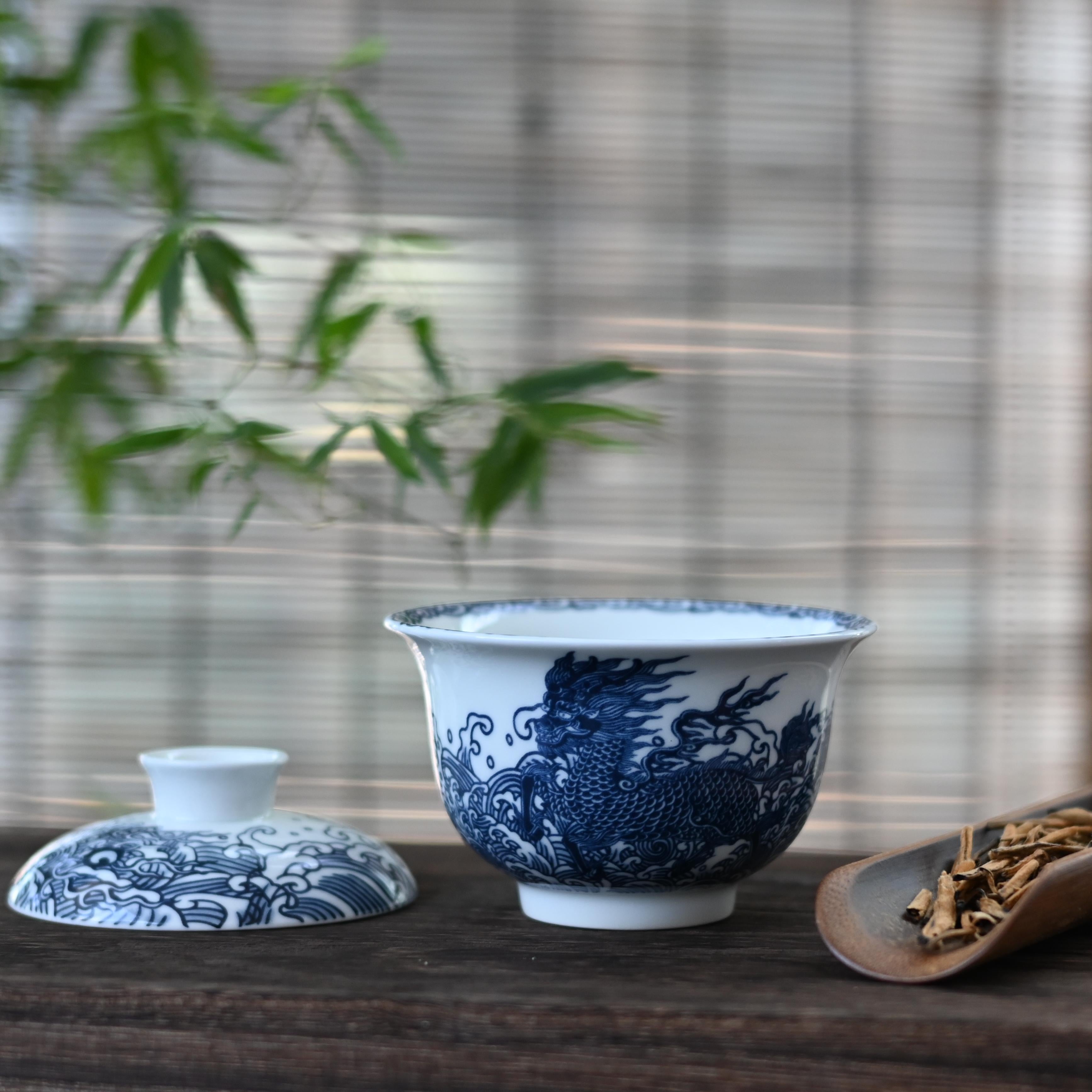 Kungfuyang Jingdezhen Blue and White Tea Bowl with Qilin Design, product view 4