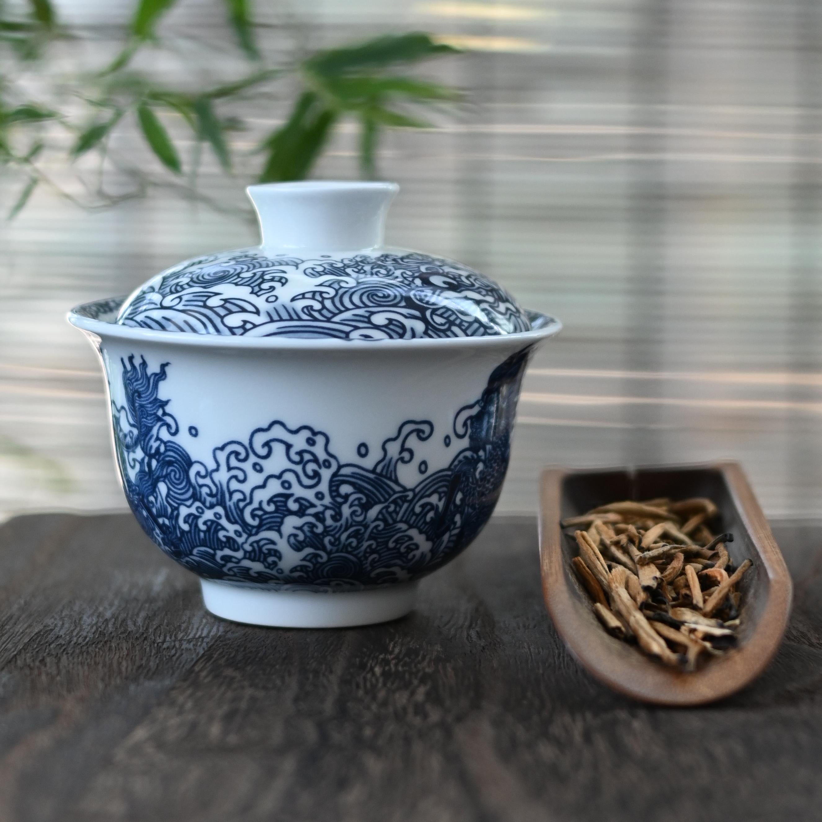Kungfuyang Jingdezhen Blue and White Tea Bowl with Qilin Design, product view 5