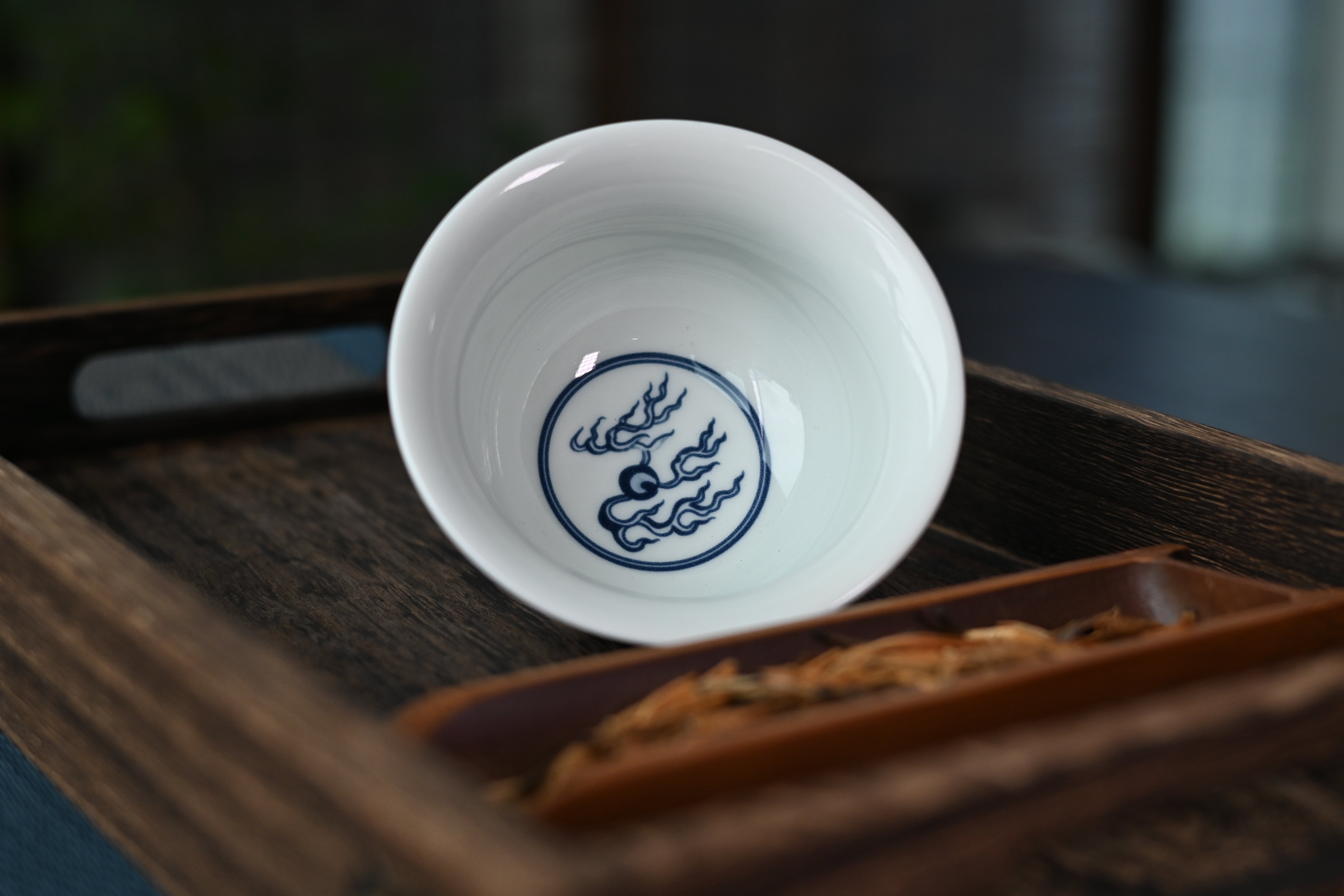 Kungfuyang Jingdezhen Blue and White Host Teacup with Qilin Design, product view 4