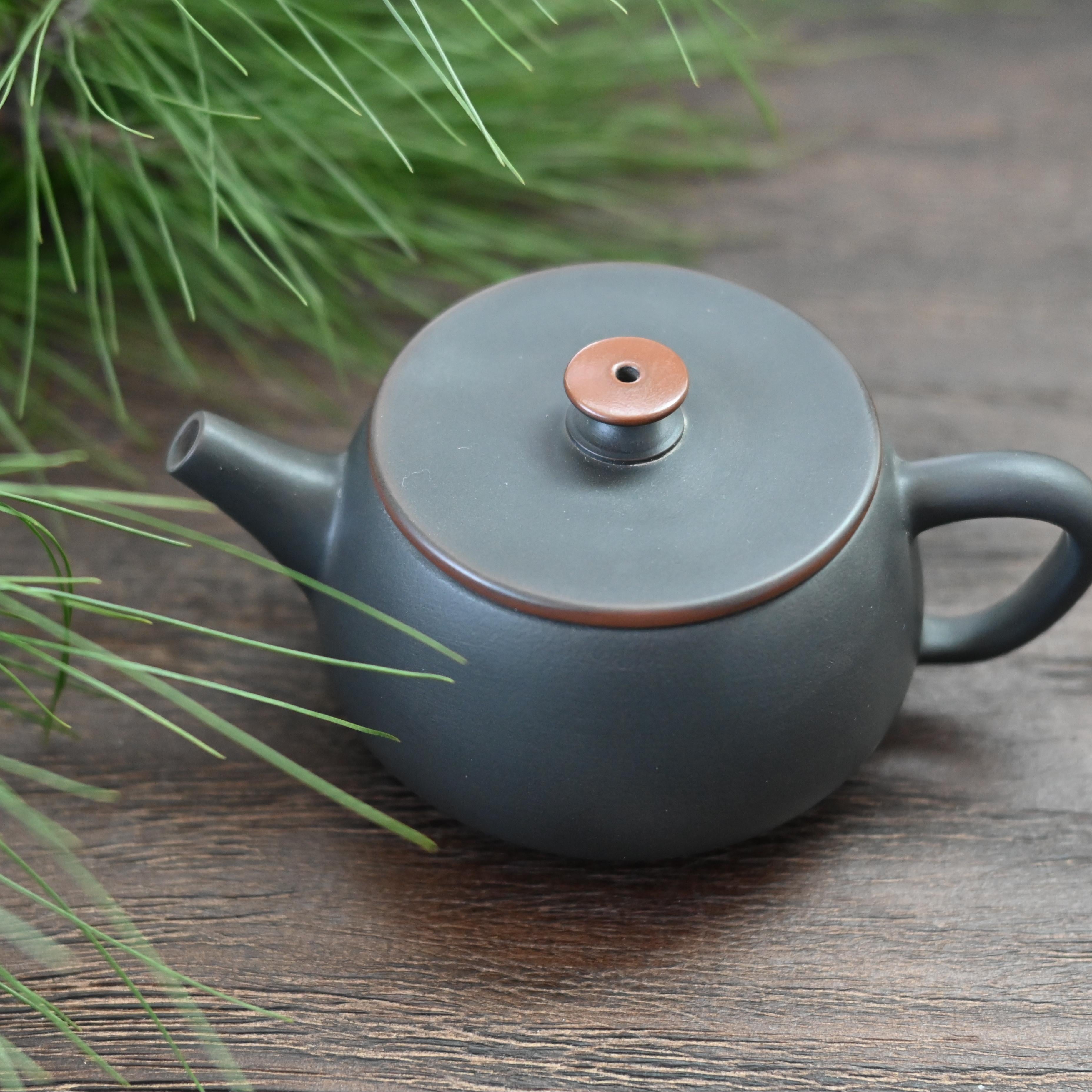 Kungfuyang Purple Clay from Jianshui Han-style Teapot, product view 3
