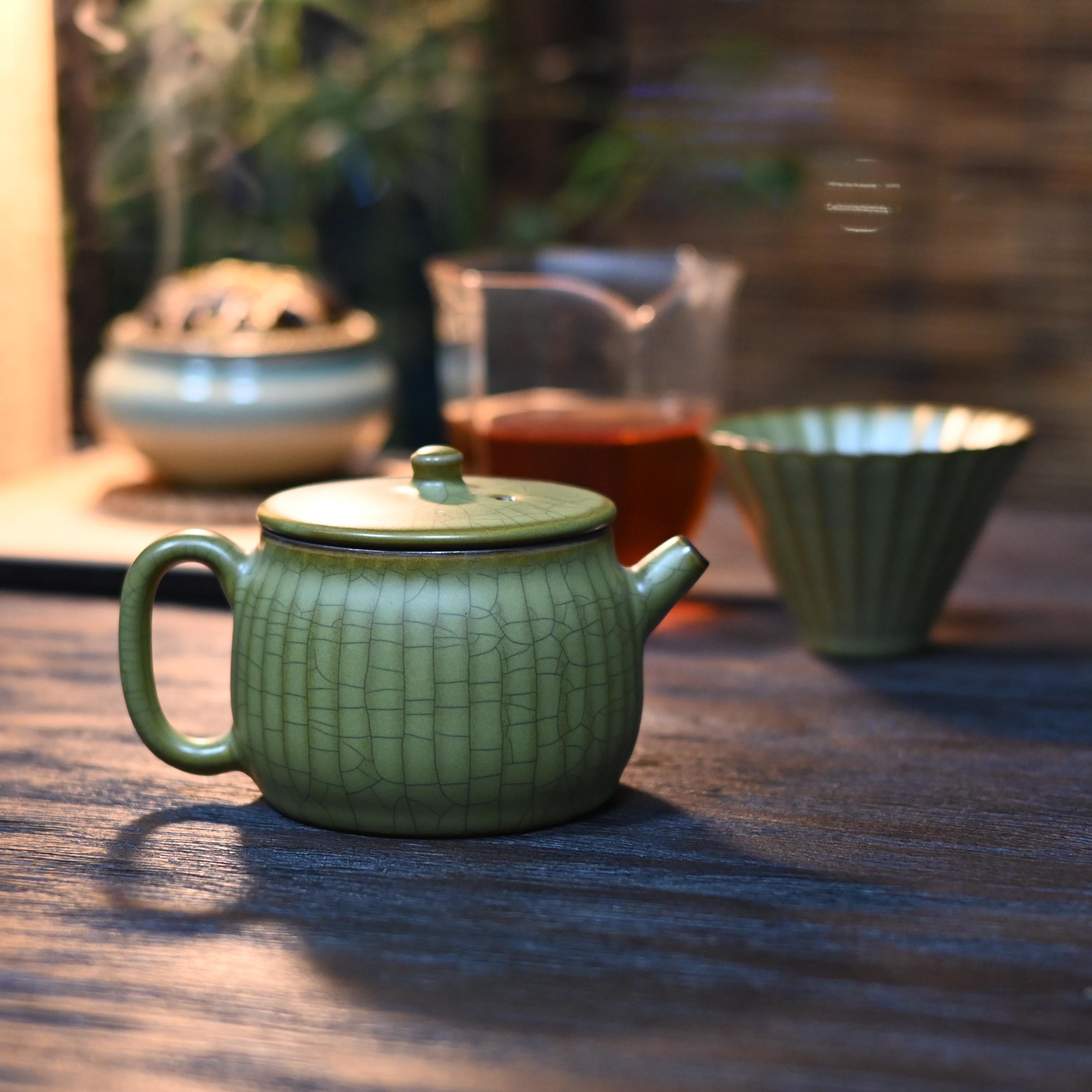 Kungfuyang Longquan Celadon – Ge Kiln Hanwa (Han-style)Teapot, product view 11