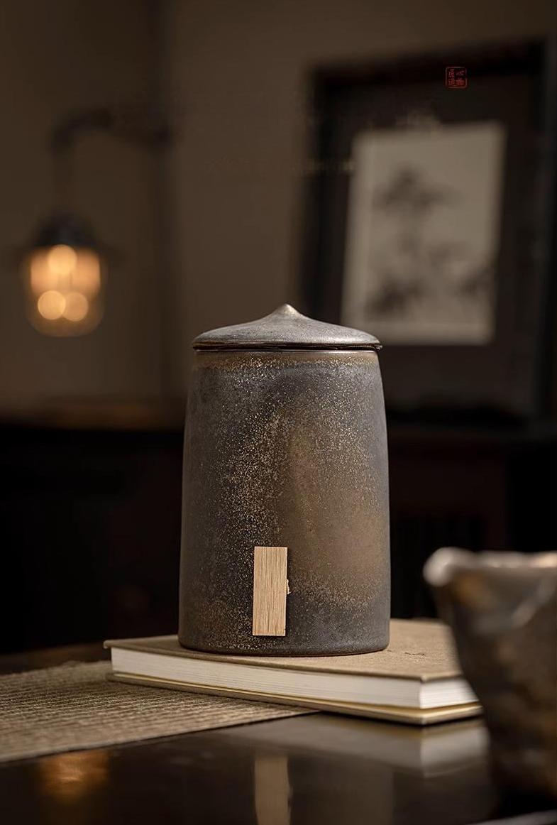 Japanese Style tea canister – Vintage Style Large Capacity Airtight Ceramic Tea Caddy / Tea by Kungfuyang